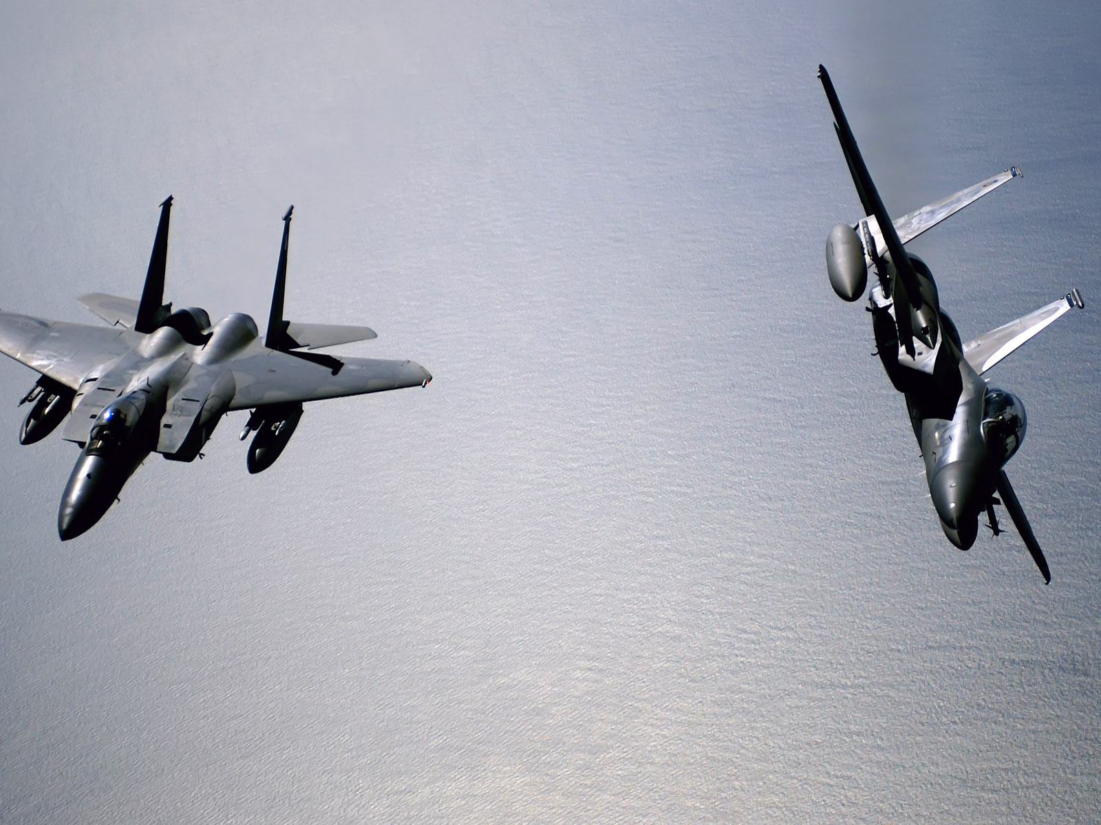 Военная авиация / истребители над океаном