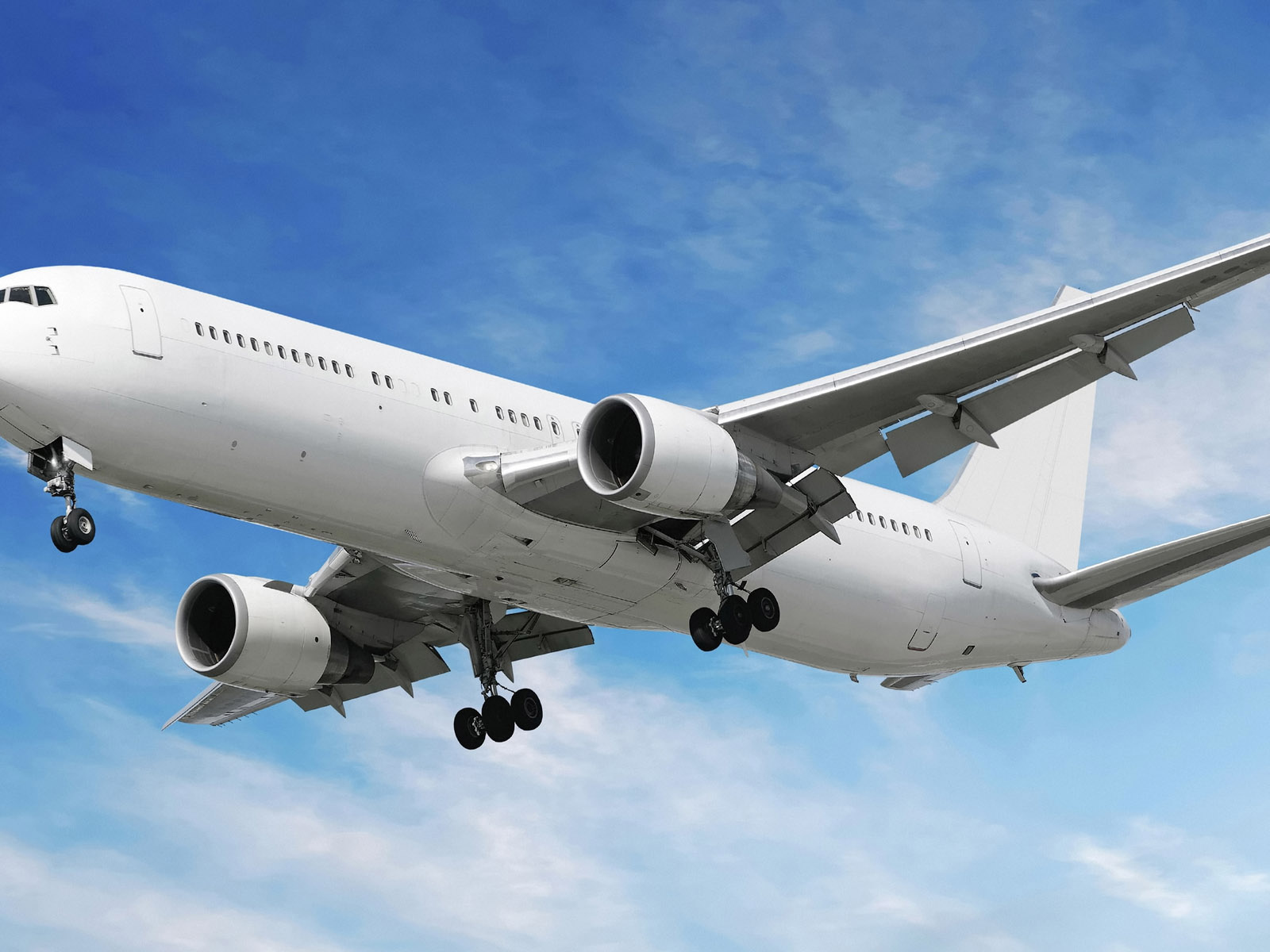 Самолет заходящий на посадку