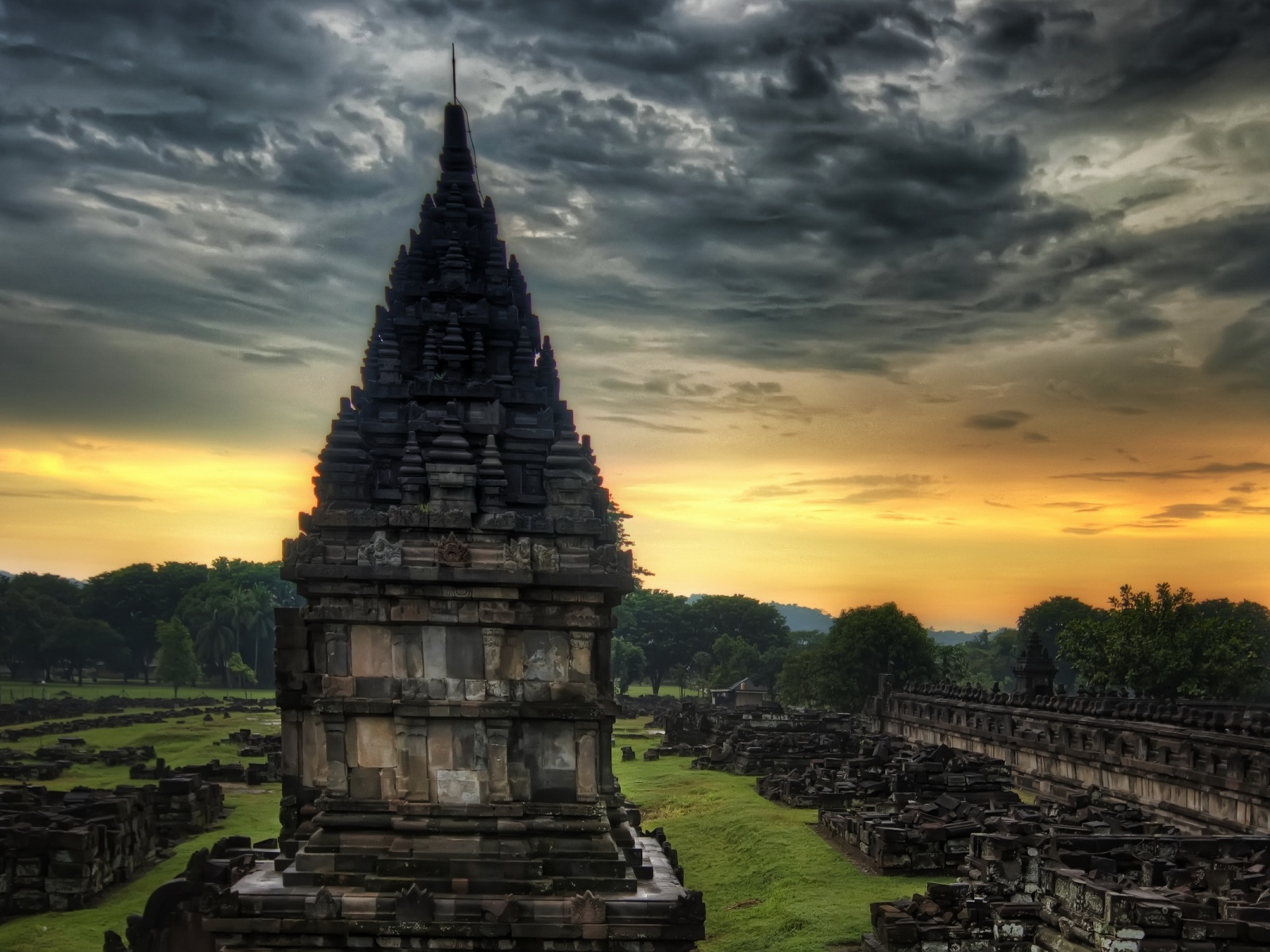 Руины старого города