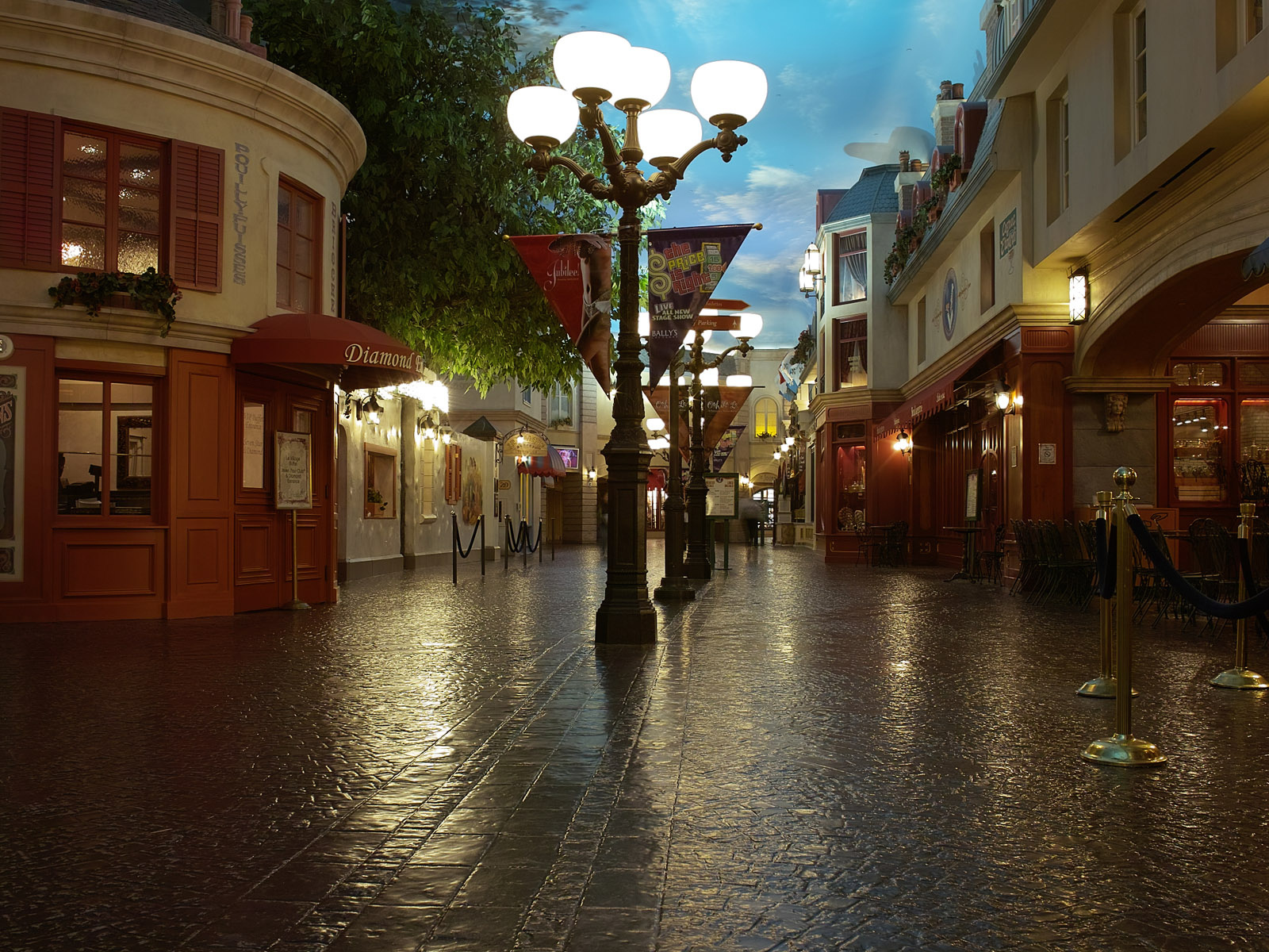 Улица старого города