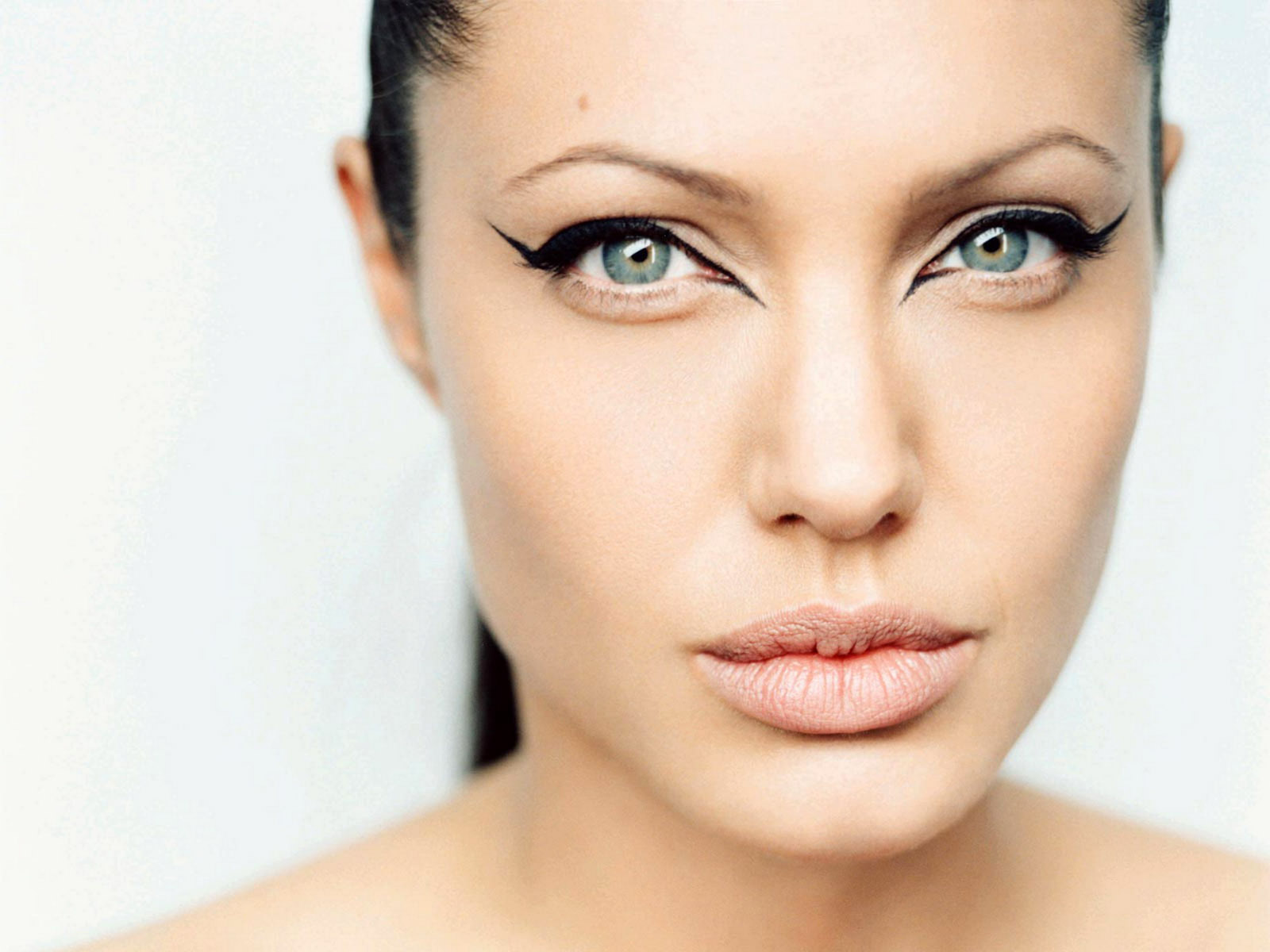 Анджелина Джоли / Angelina Jolie макияж