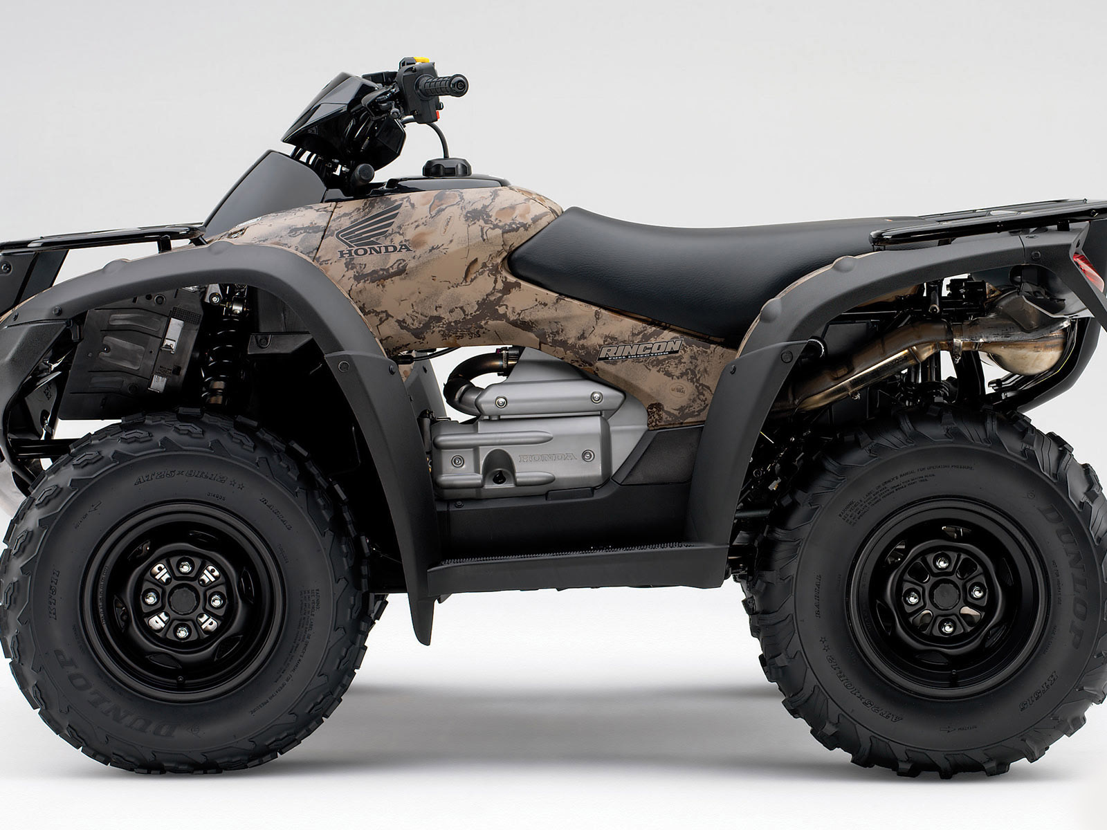 Коричневый Honda квадроцикл