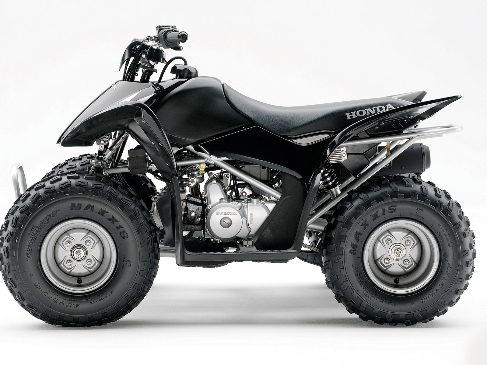 Вне дорожный Хонда квадроцикл