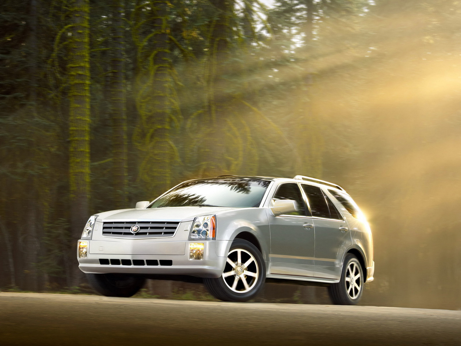 Кадиллак СРХ в гармонии с природой в гармонии с тобой