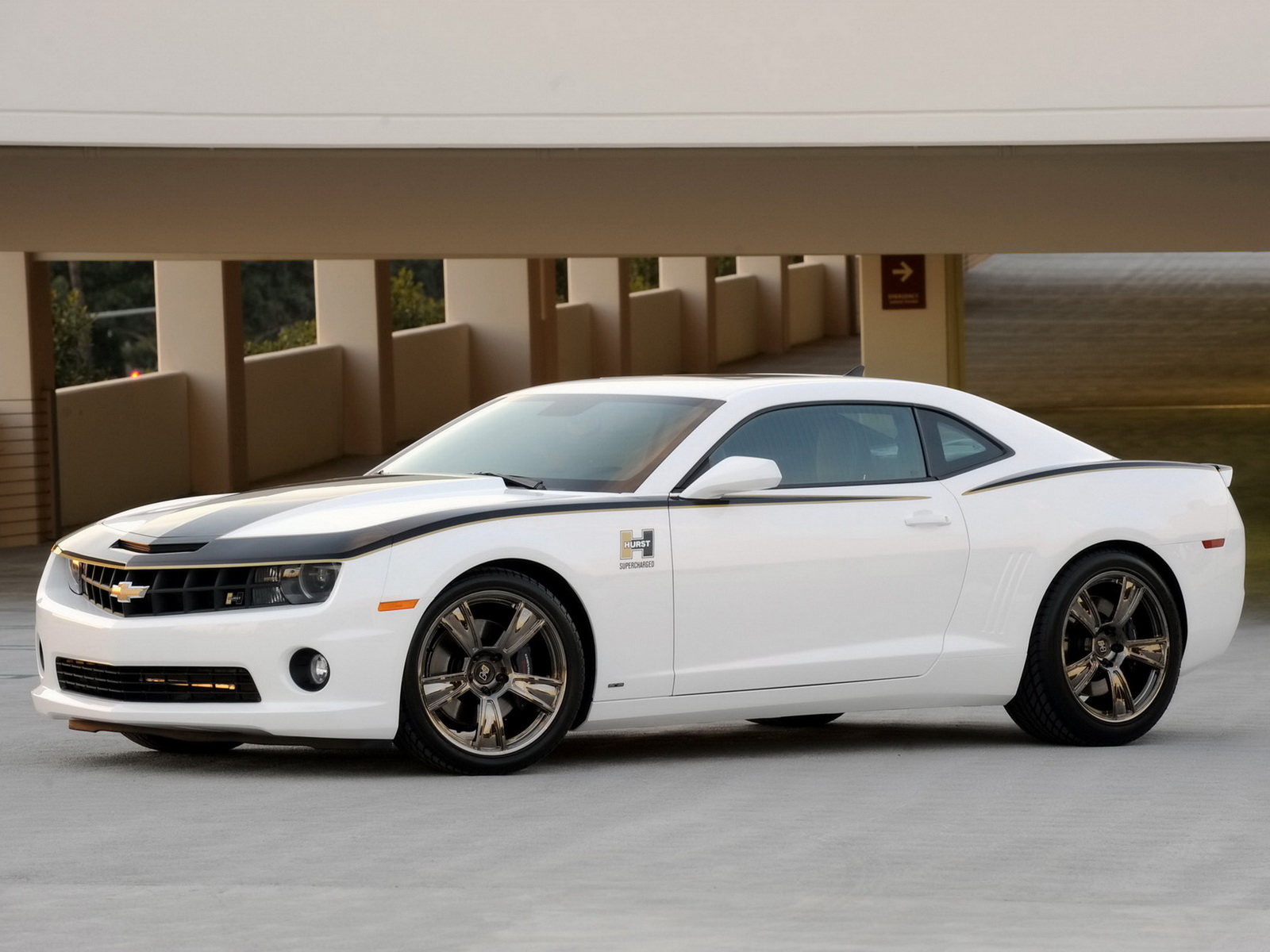 Hurst Camaro Series 5