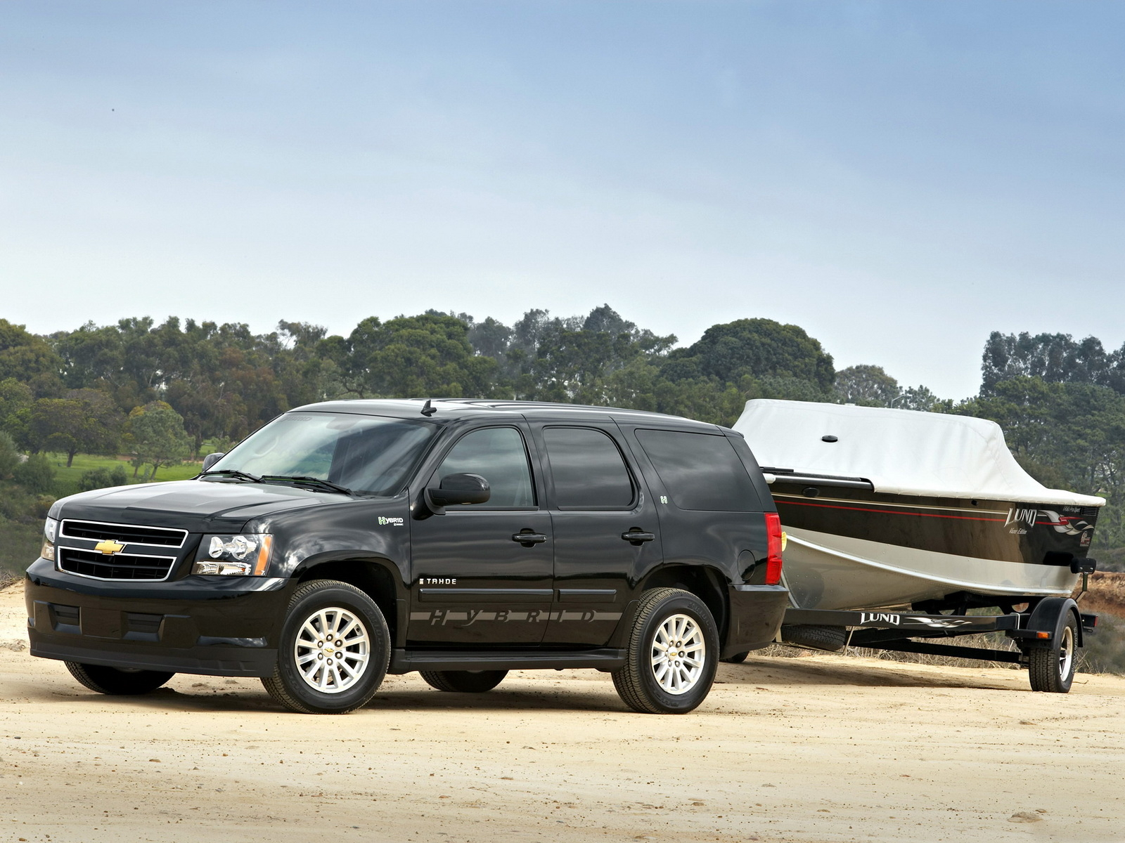 легендарный внедорожник Шевроле Тахо Гибрид