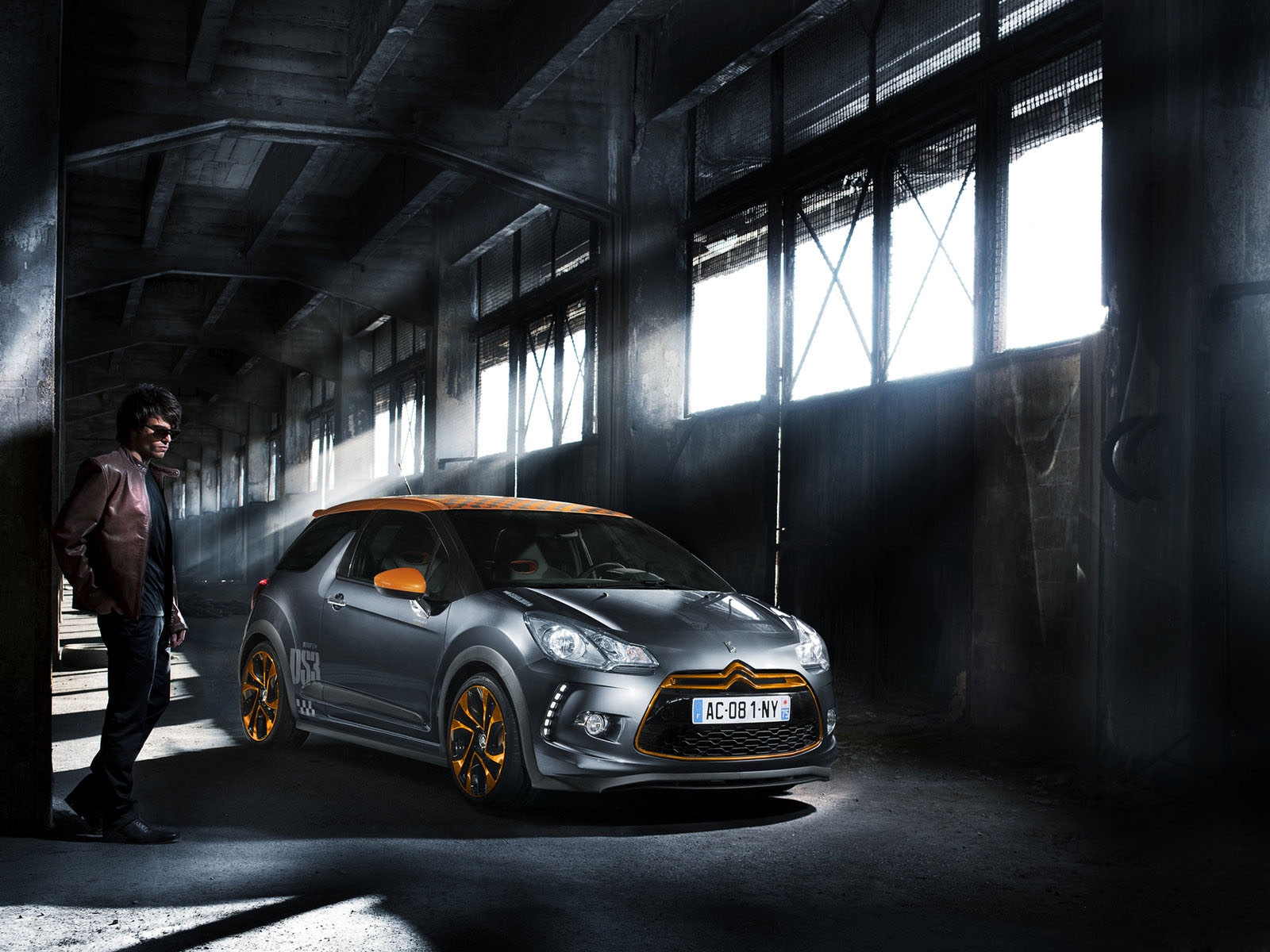 Citroen DS3 Racing в ангаре
