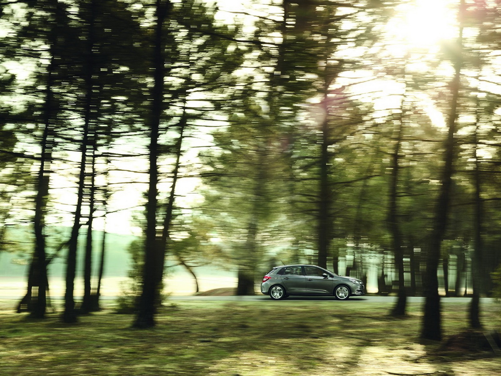 Ситроен С4 в движении