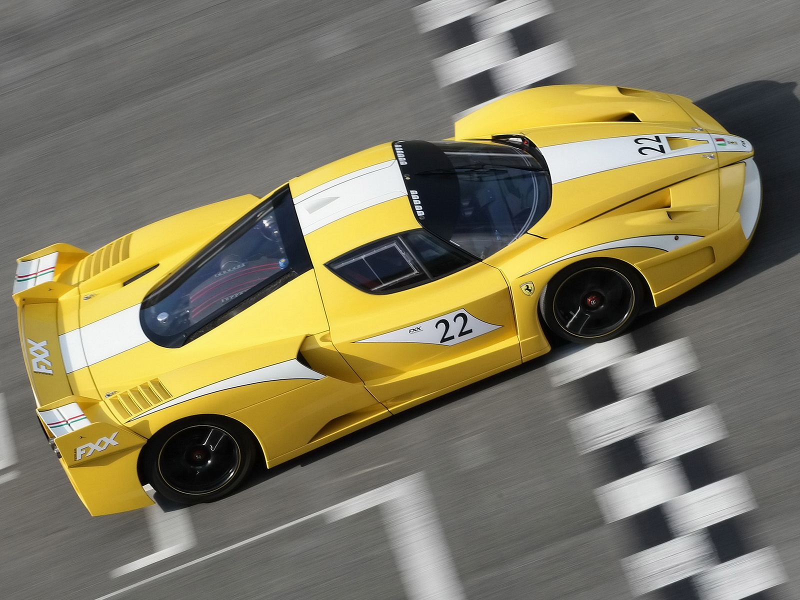 Гоночный Феррари FXX