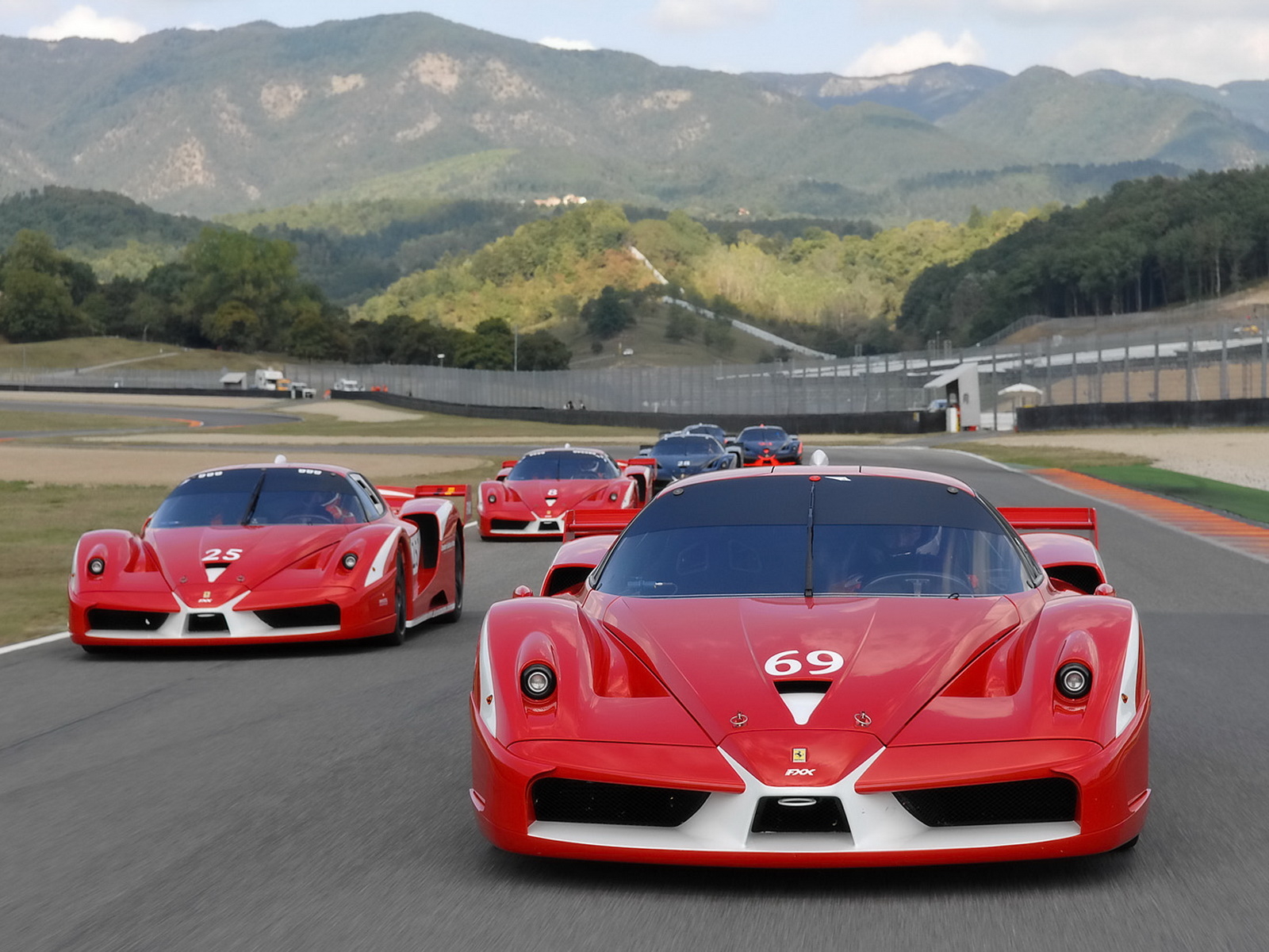 Гоночный Феррари FXX