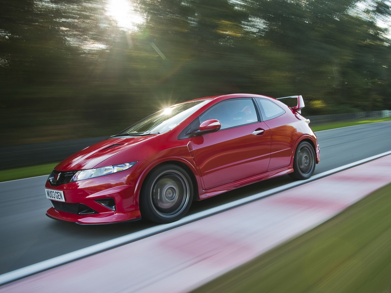 Honda Civic Type-R движение в радость