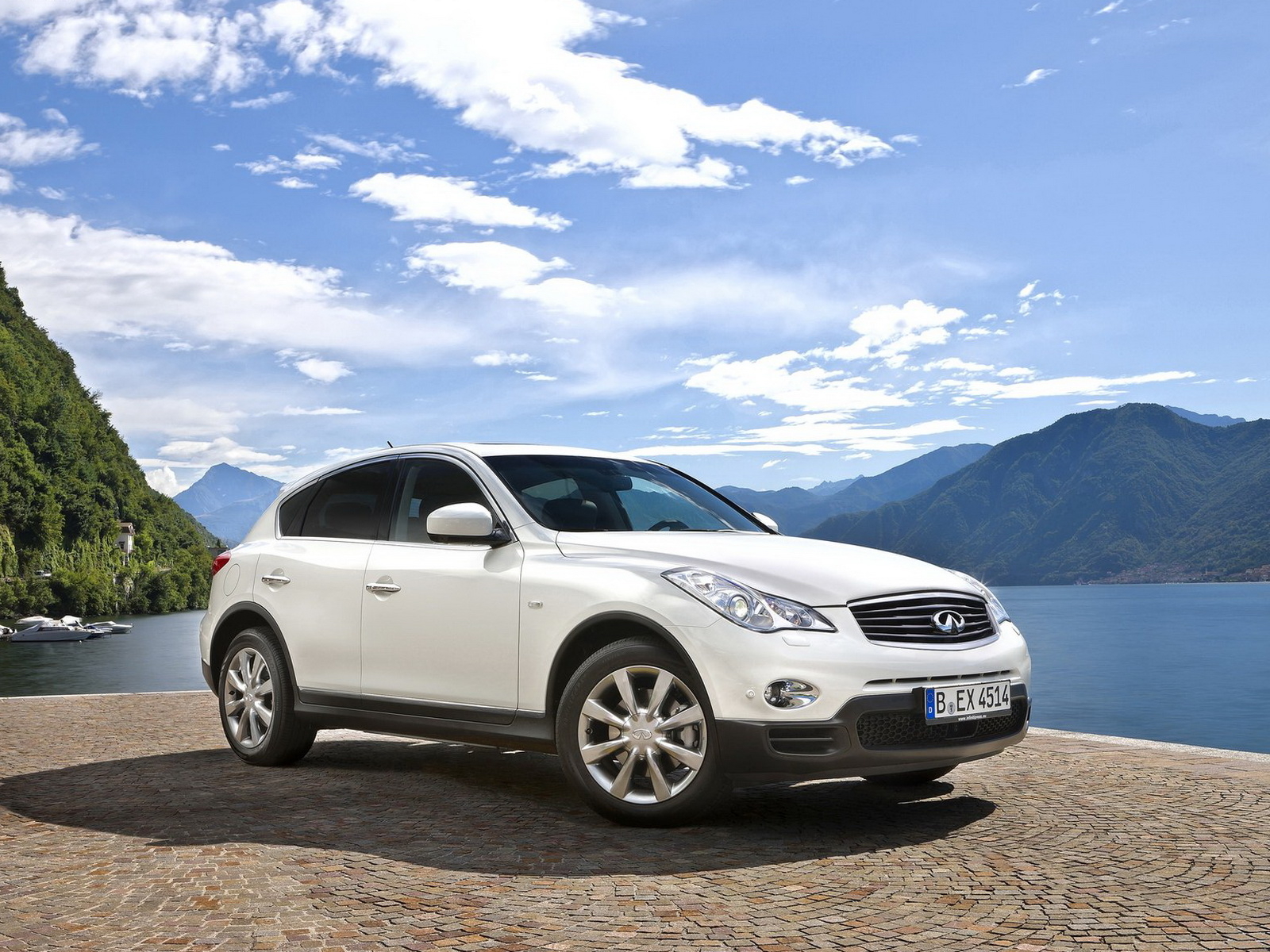 Инфинити EX30 2011