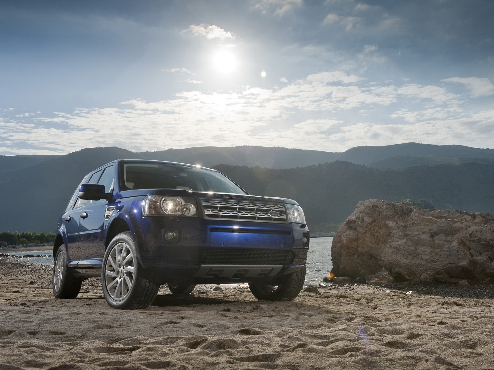 Ленд Ровер 2011