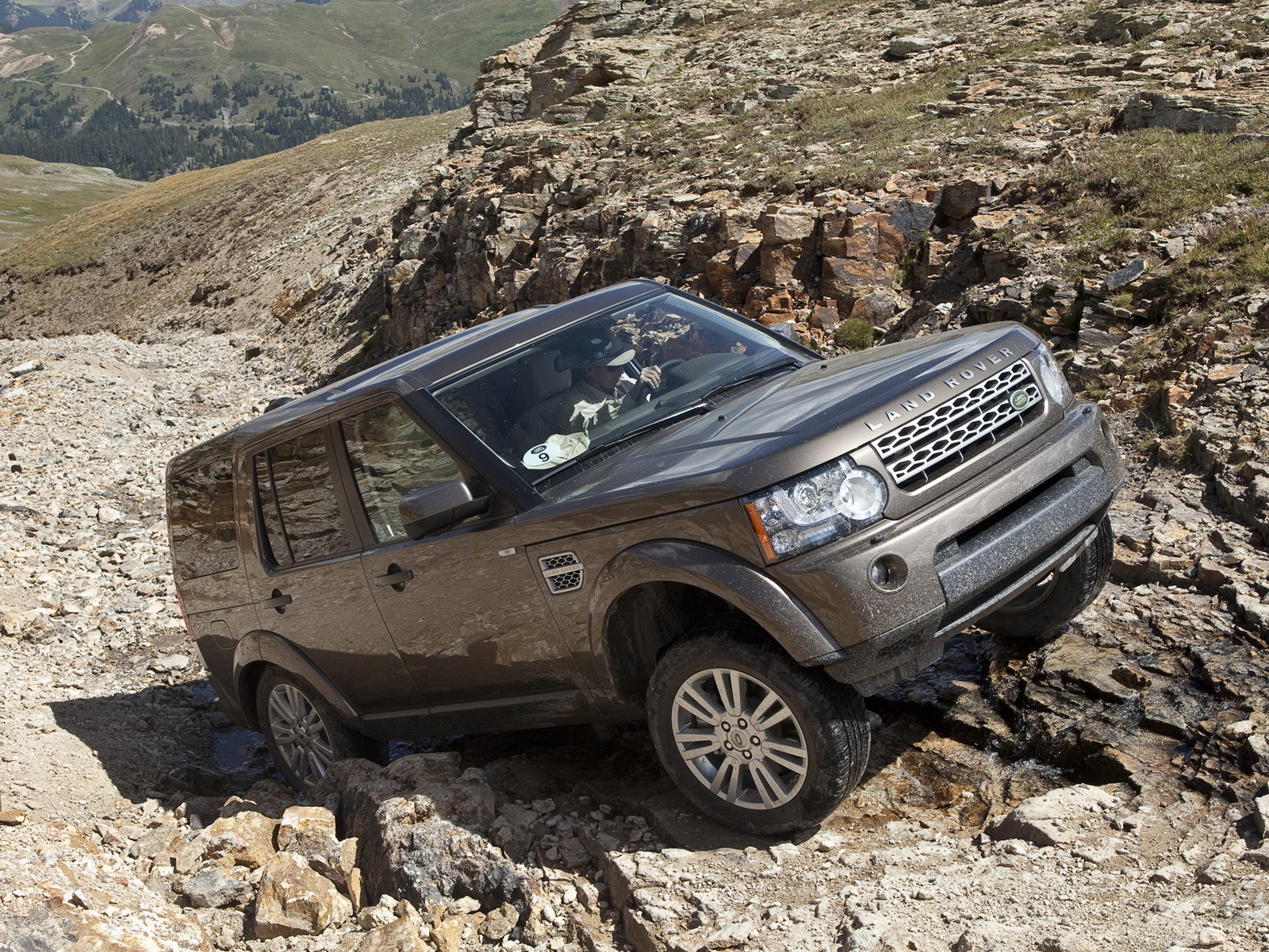 Ленд Ровер в горах
