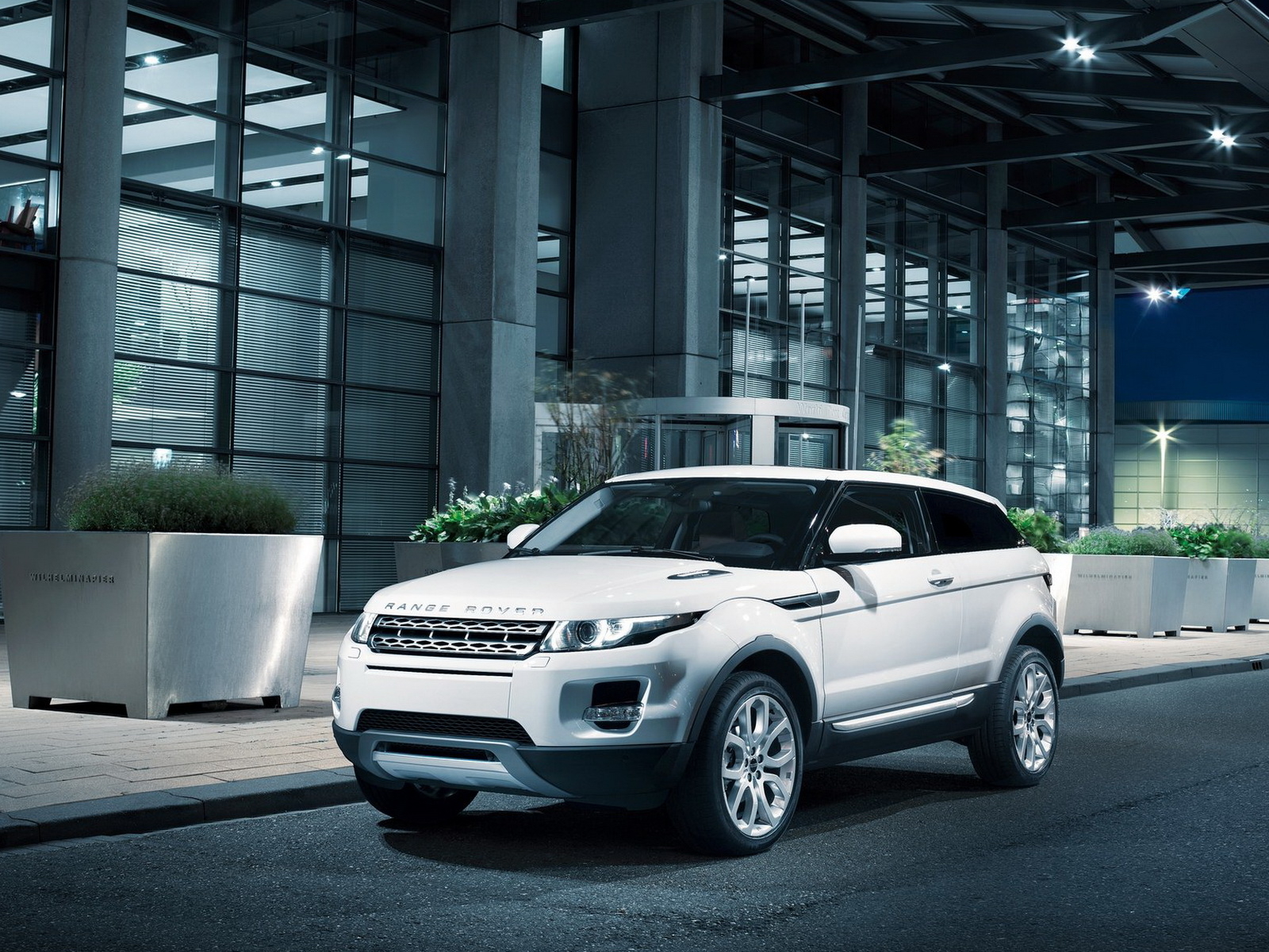 Новый Рэндж Ровер