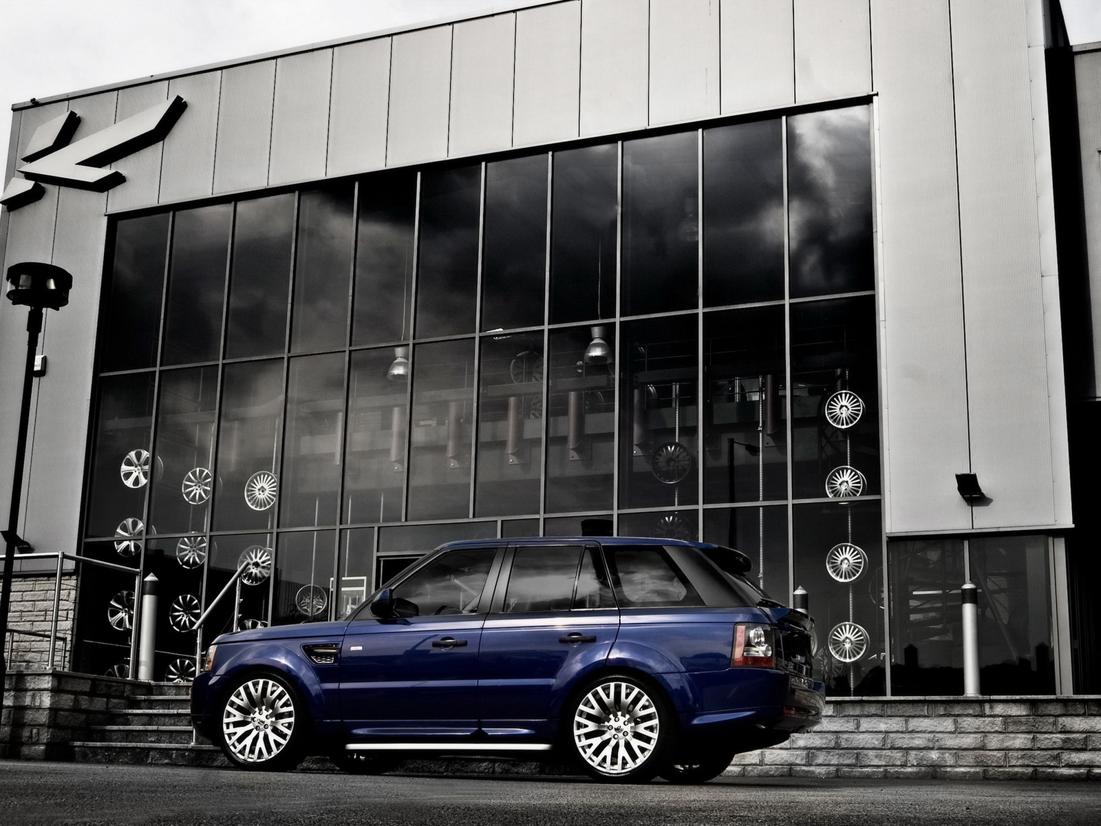 Range-Rover-RS300