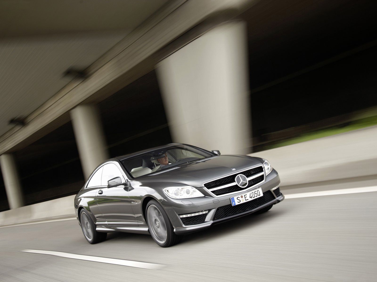 Мерседес Бенц CL63 AMG