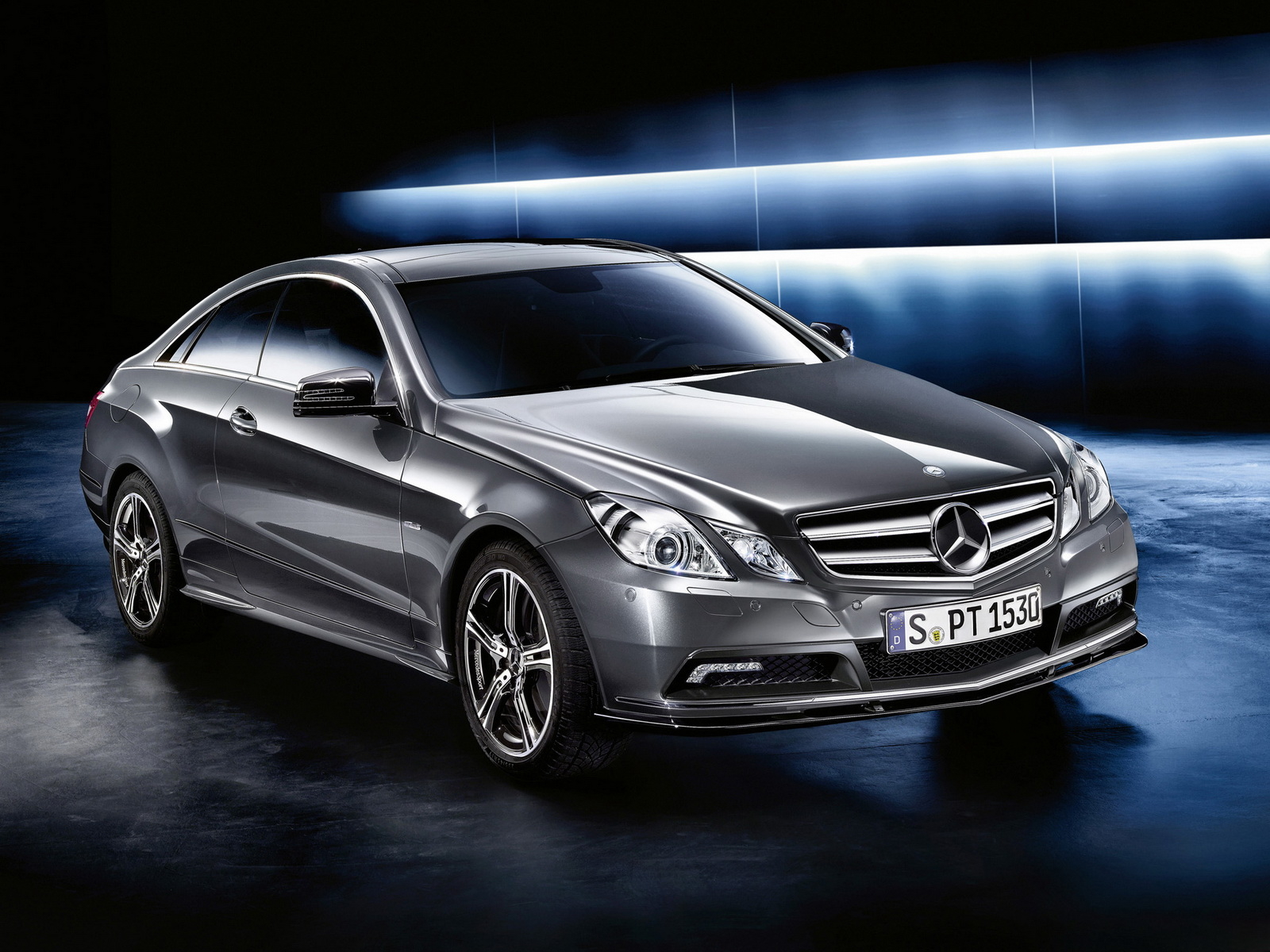 Mercedes-Benz E350 CGI Coupe Sport