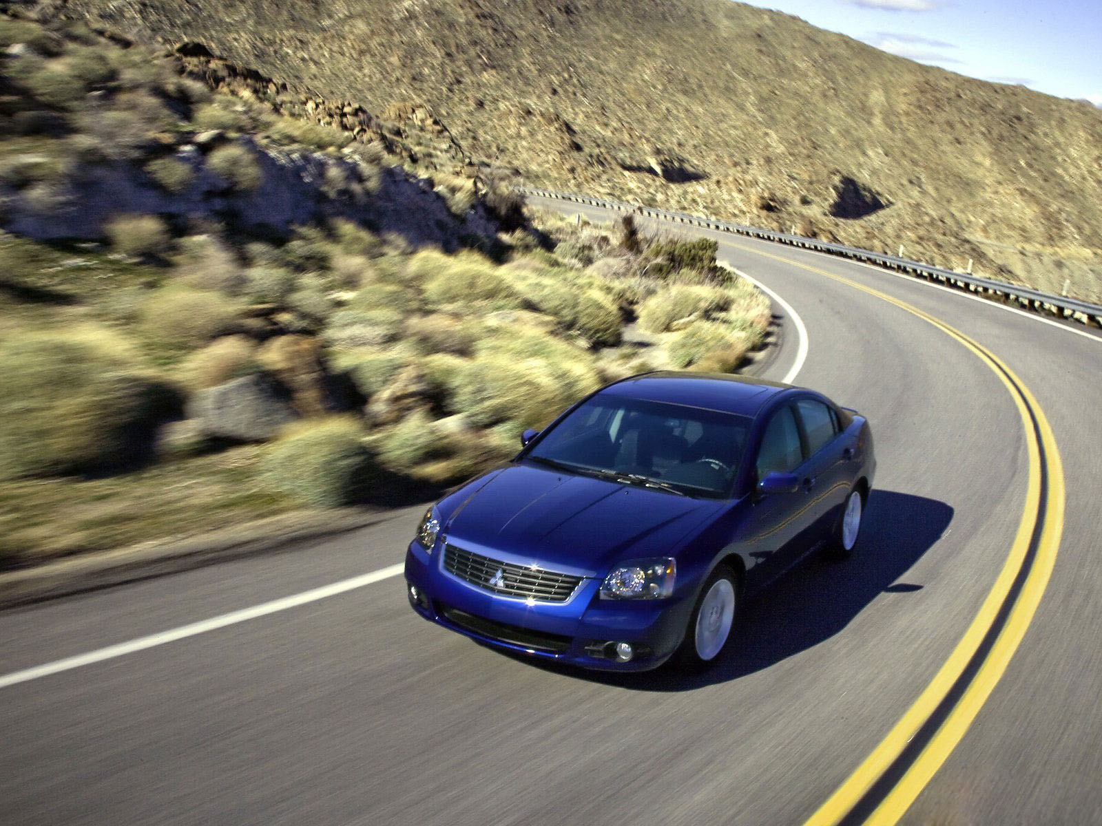 Машина красиво едет. Митсубиси Галант 2009. Mitsubishi Galant 2009. Митсубиси Галант 8. Митсубиси Галант 2010.