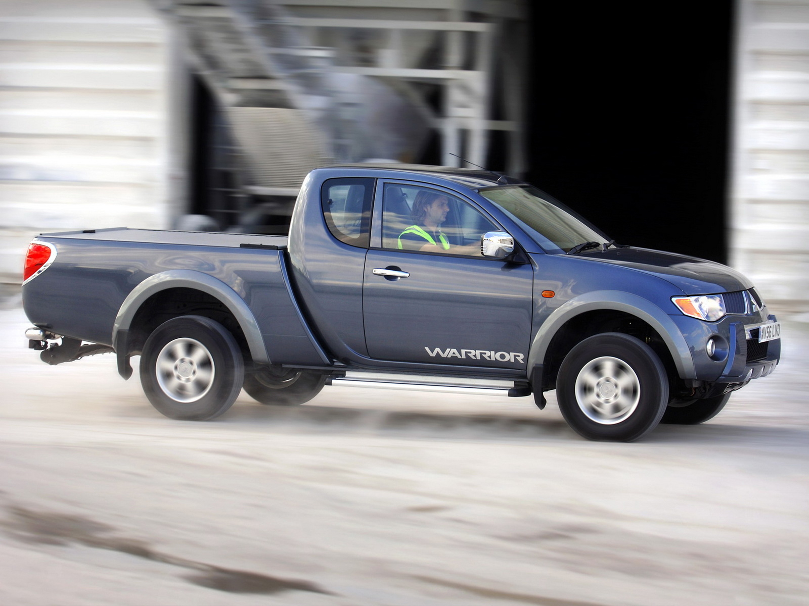 Митцубиси L200