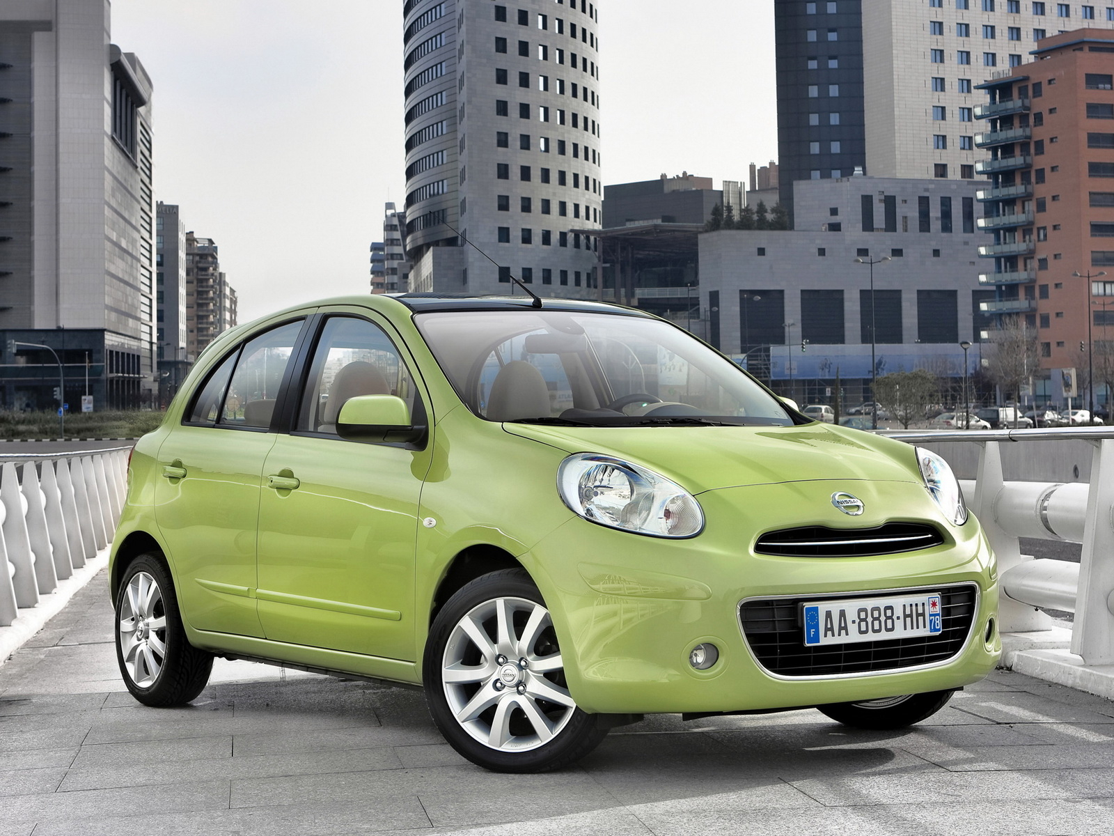 Ниссан Микра