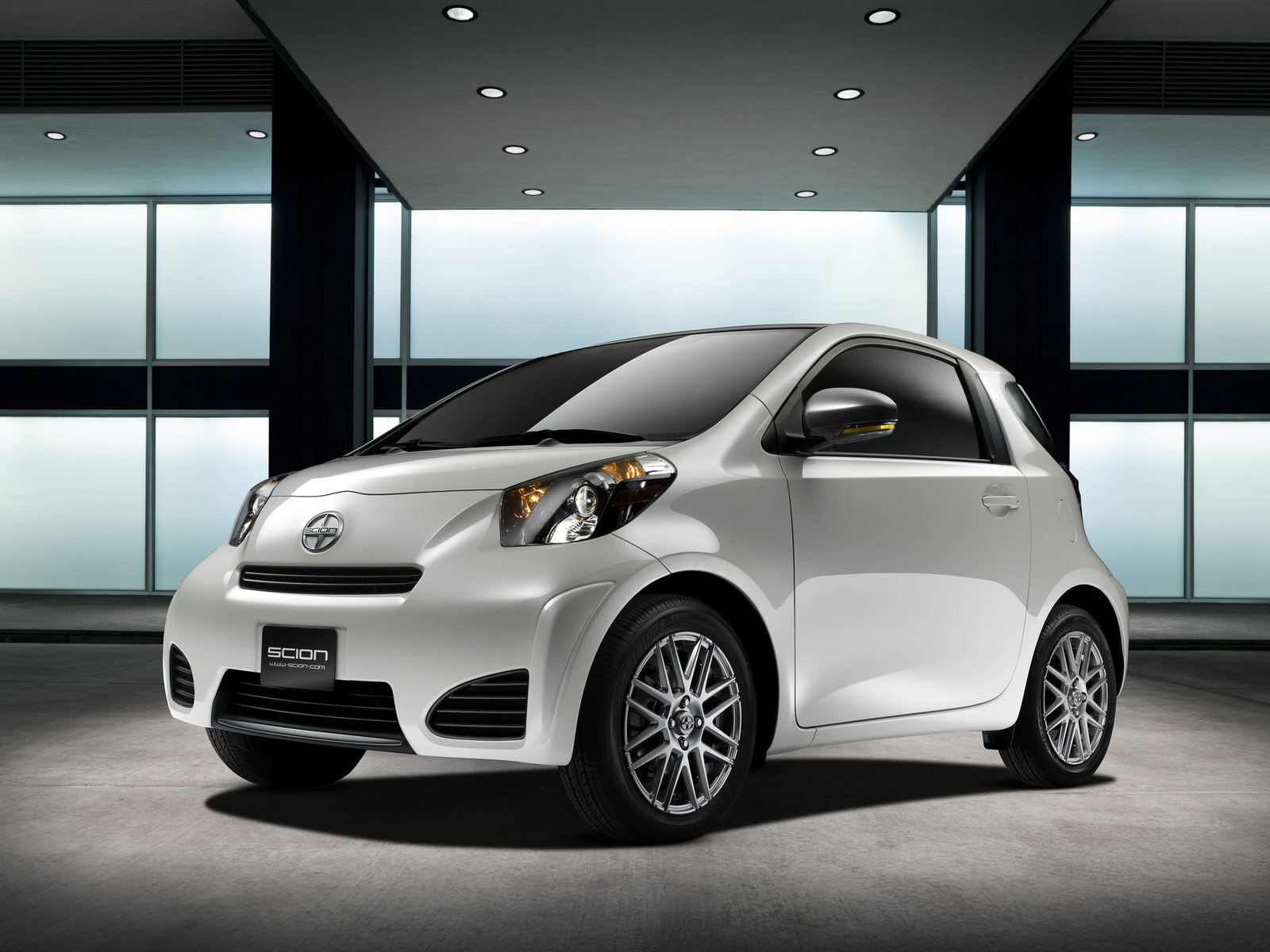 Scion iQ
