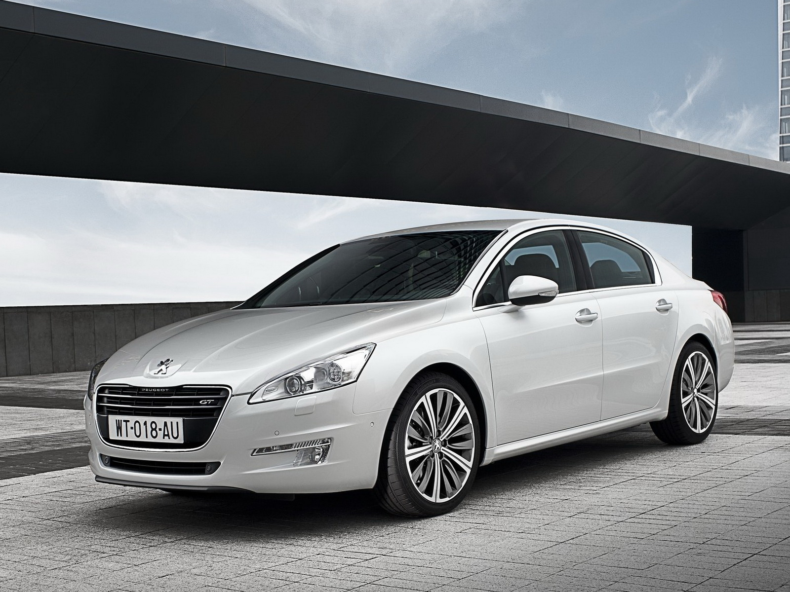 Новый Пежо 508 Седан