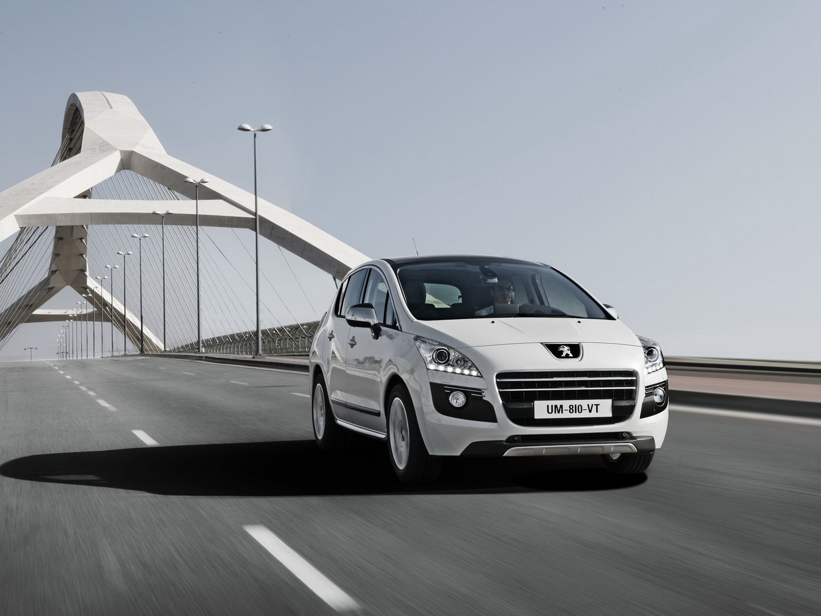 Пежо 3008 Гибрид 2012