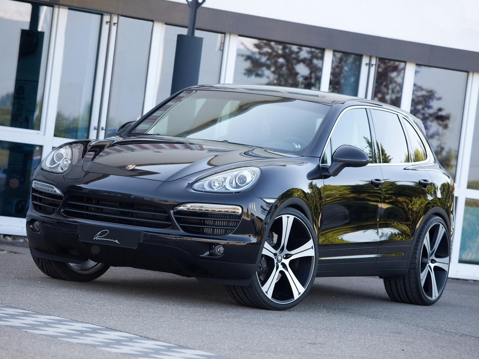 Тюнингованный Порше Кайен