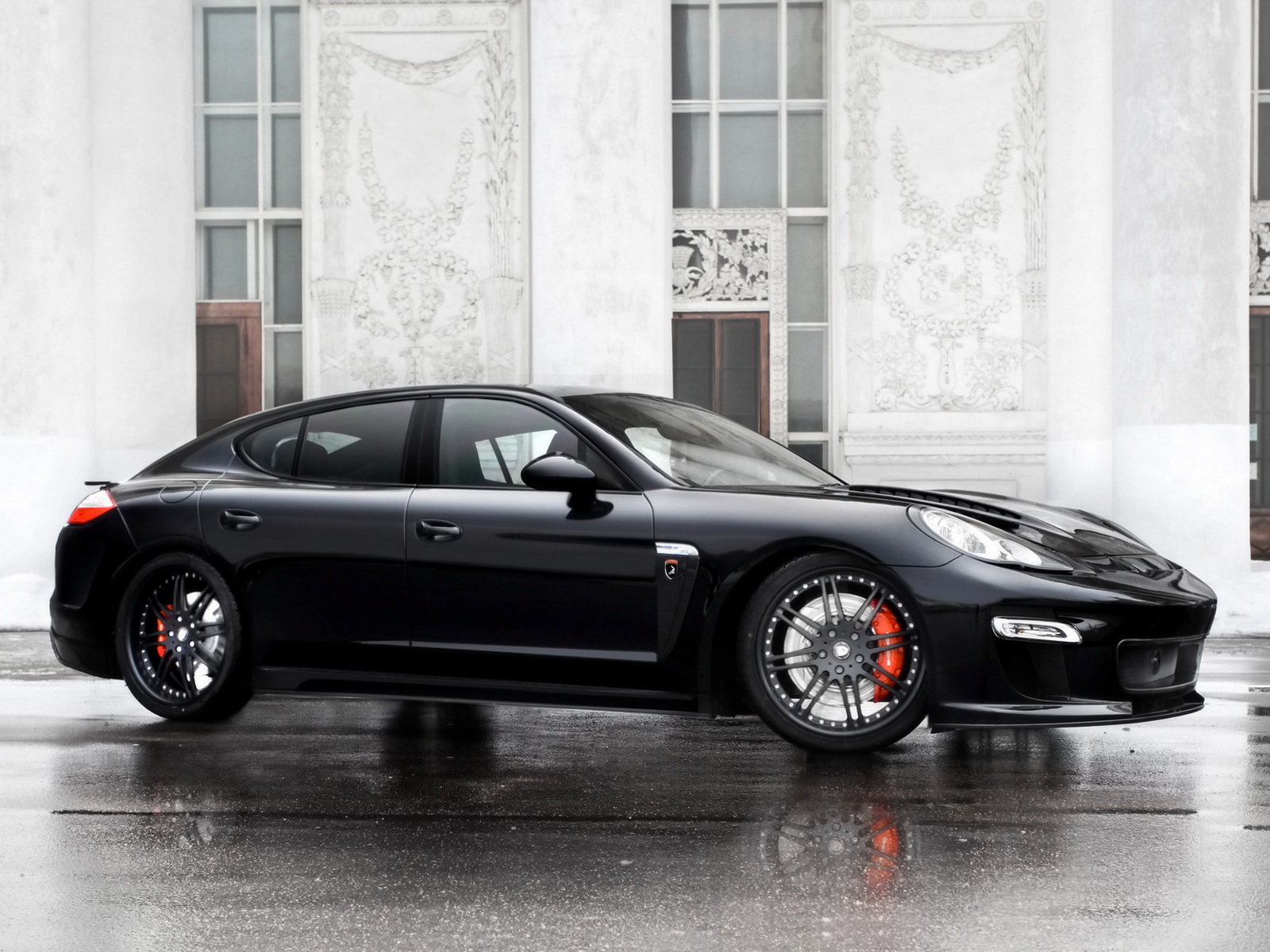 Спортивная Порше Панамера