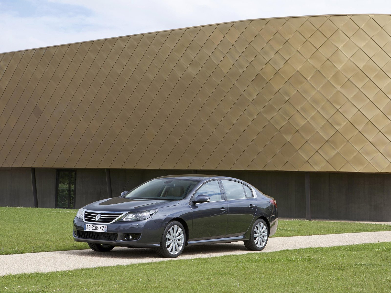 New Renault-Latitude