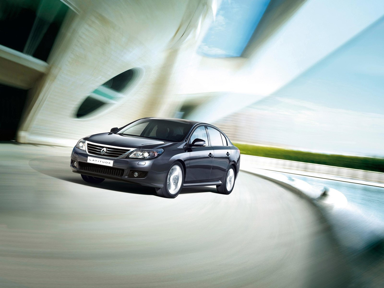 Renault-Latitude 2011