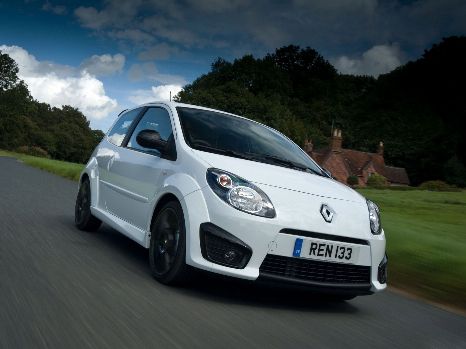 Рено Твинго