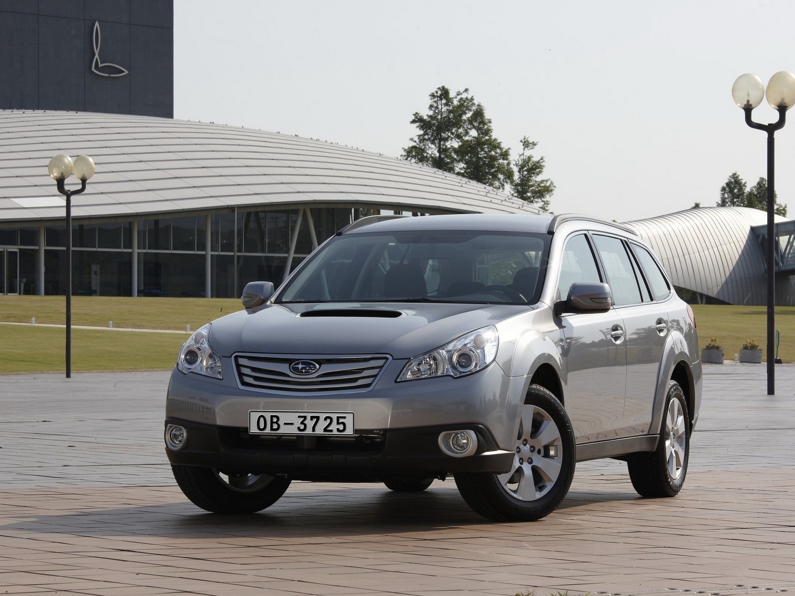 Обновленный Субару Оутбек