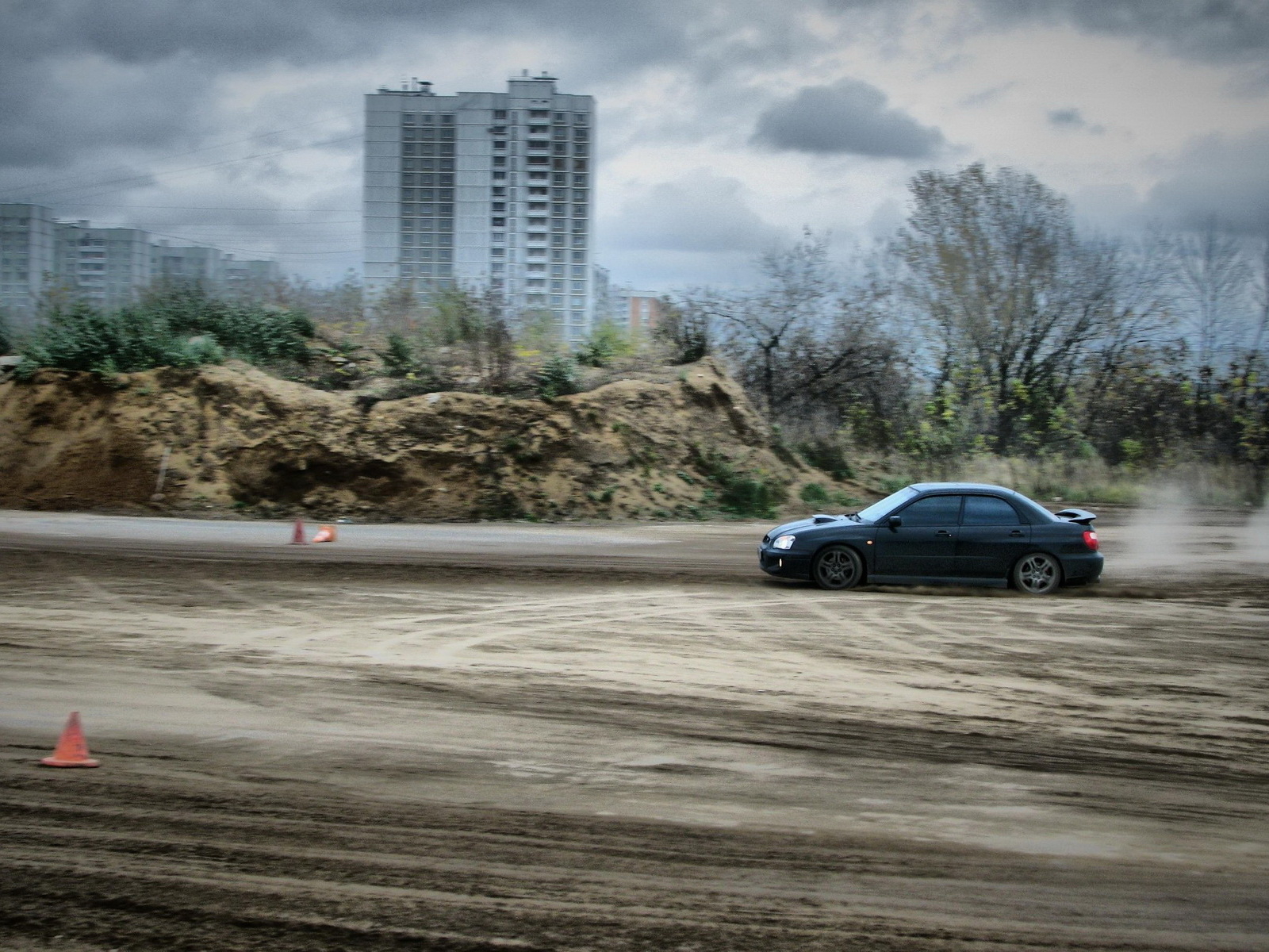 Субару Импреза на полигоне