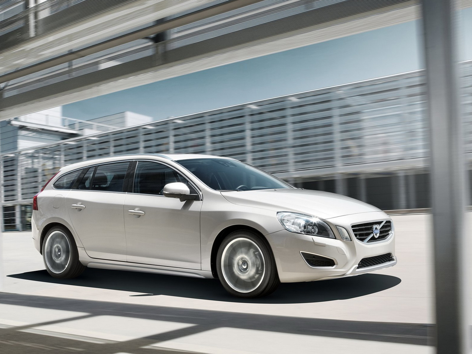 Вольво В60