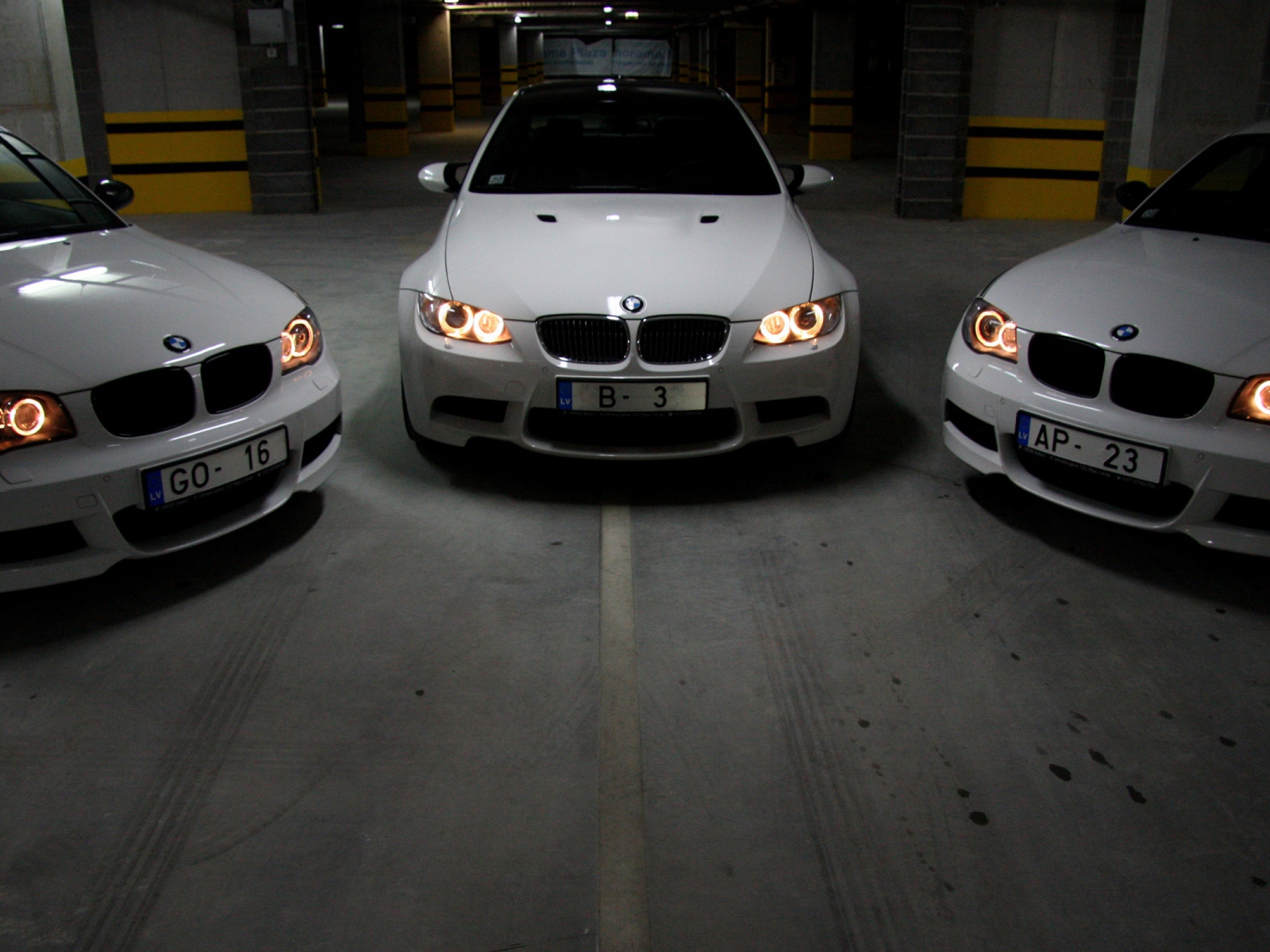 Автомобили БМВ