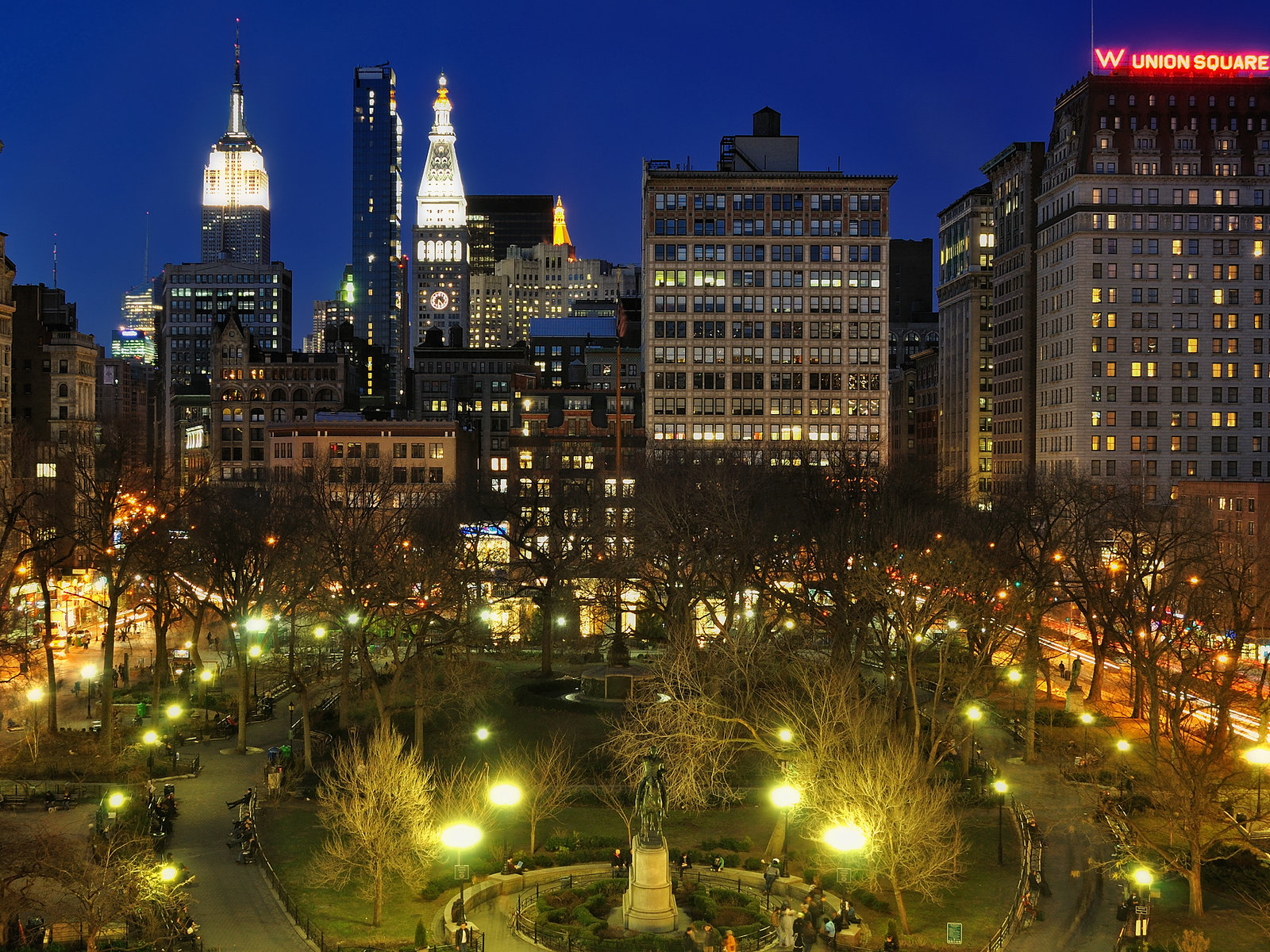 Городской сквер