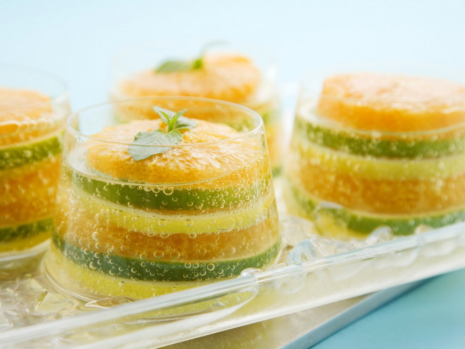 Фрукты в желе