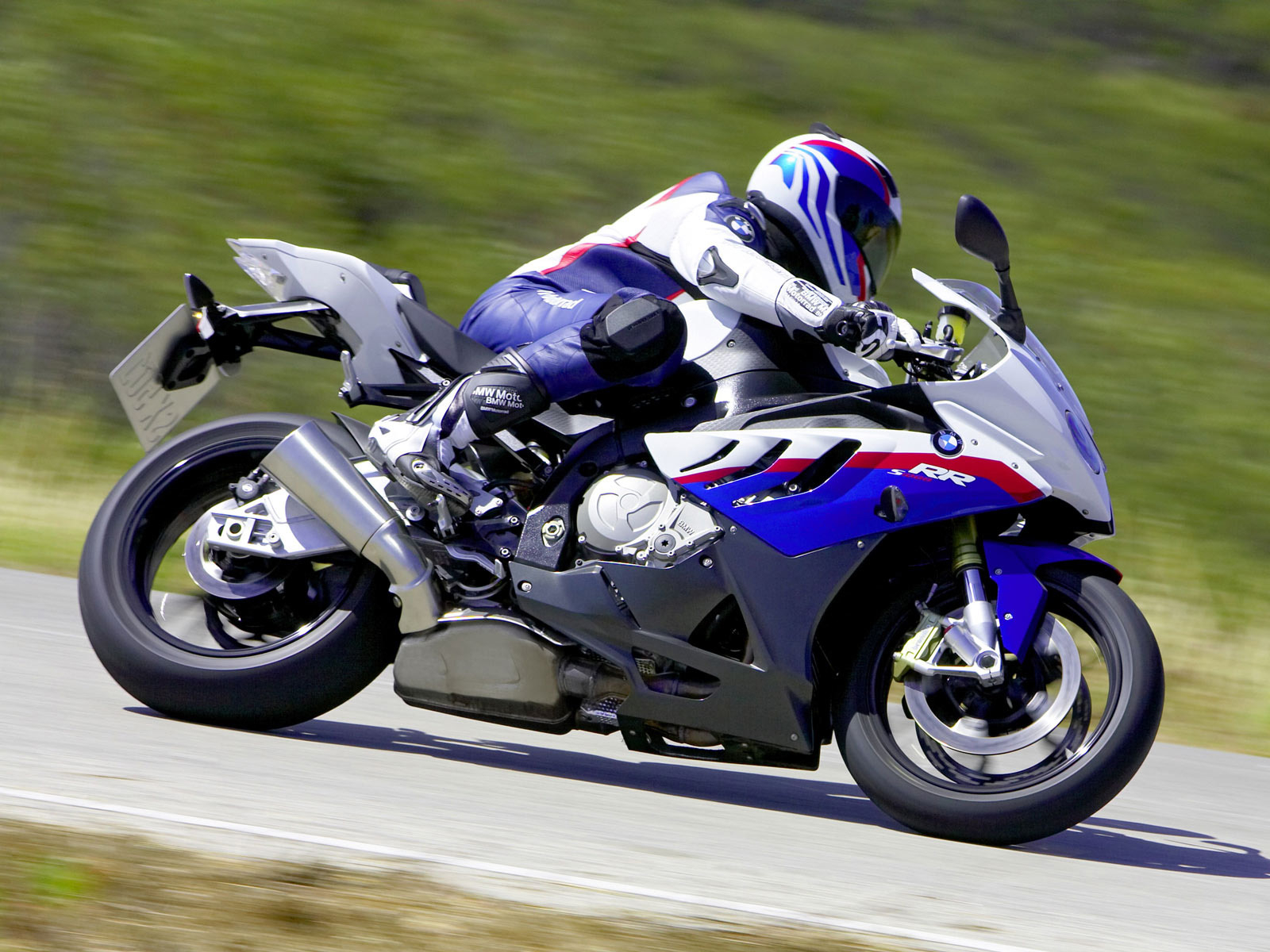 мотоцикл БМВ S 1000