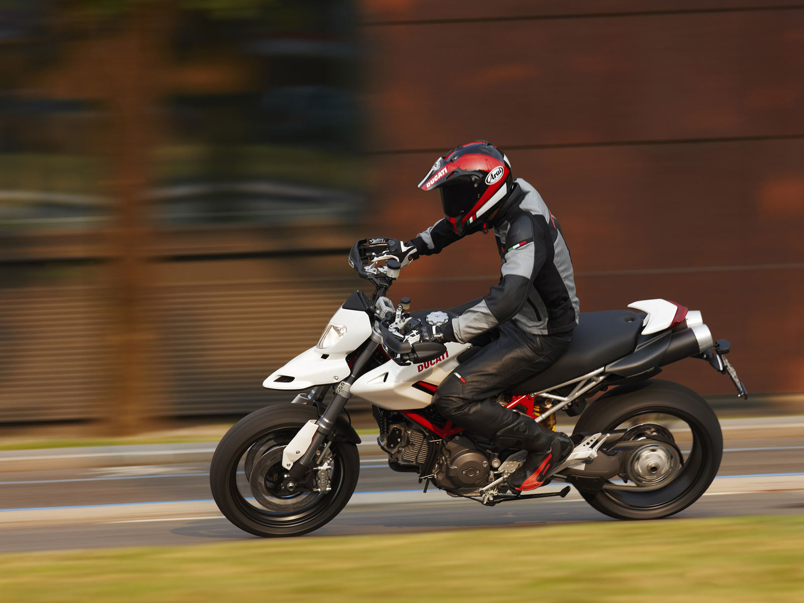 Ducati HyperMotard 1100xx