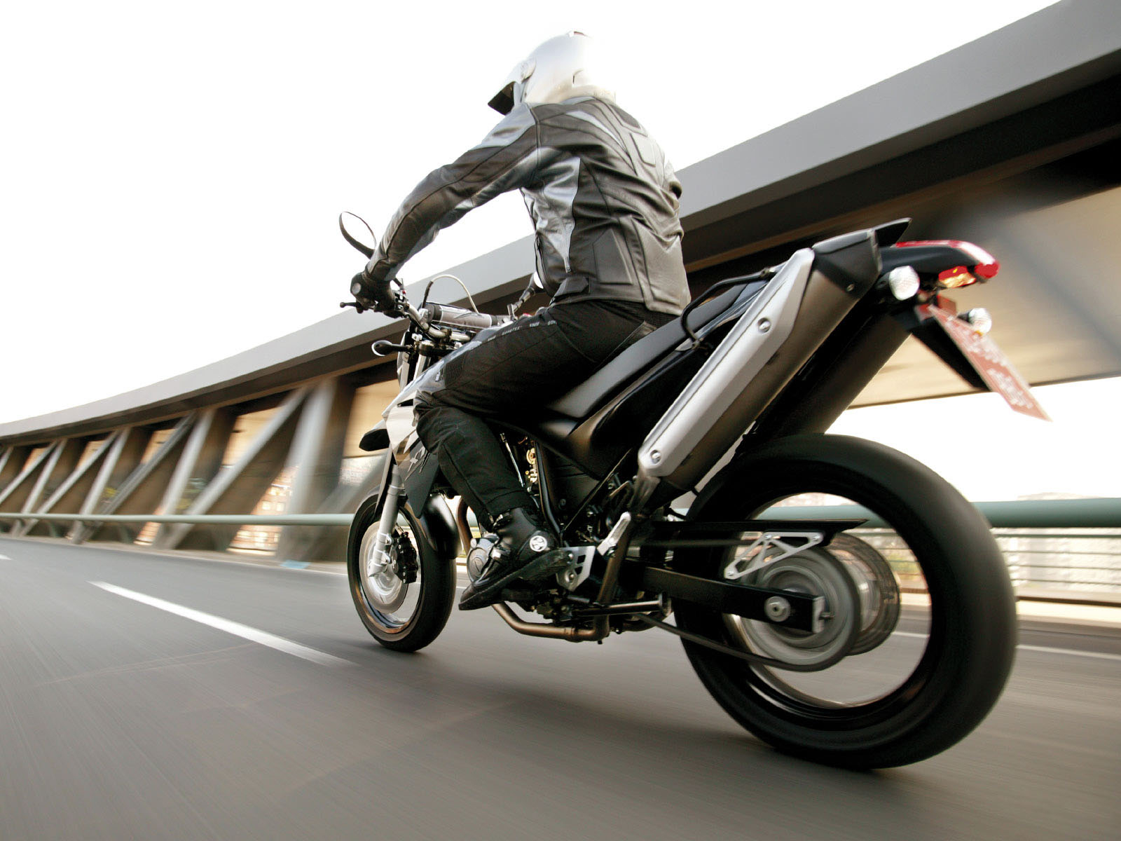 мотоцикл Ямаха XT660X 2004