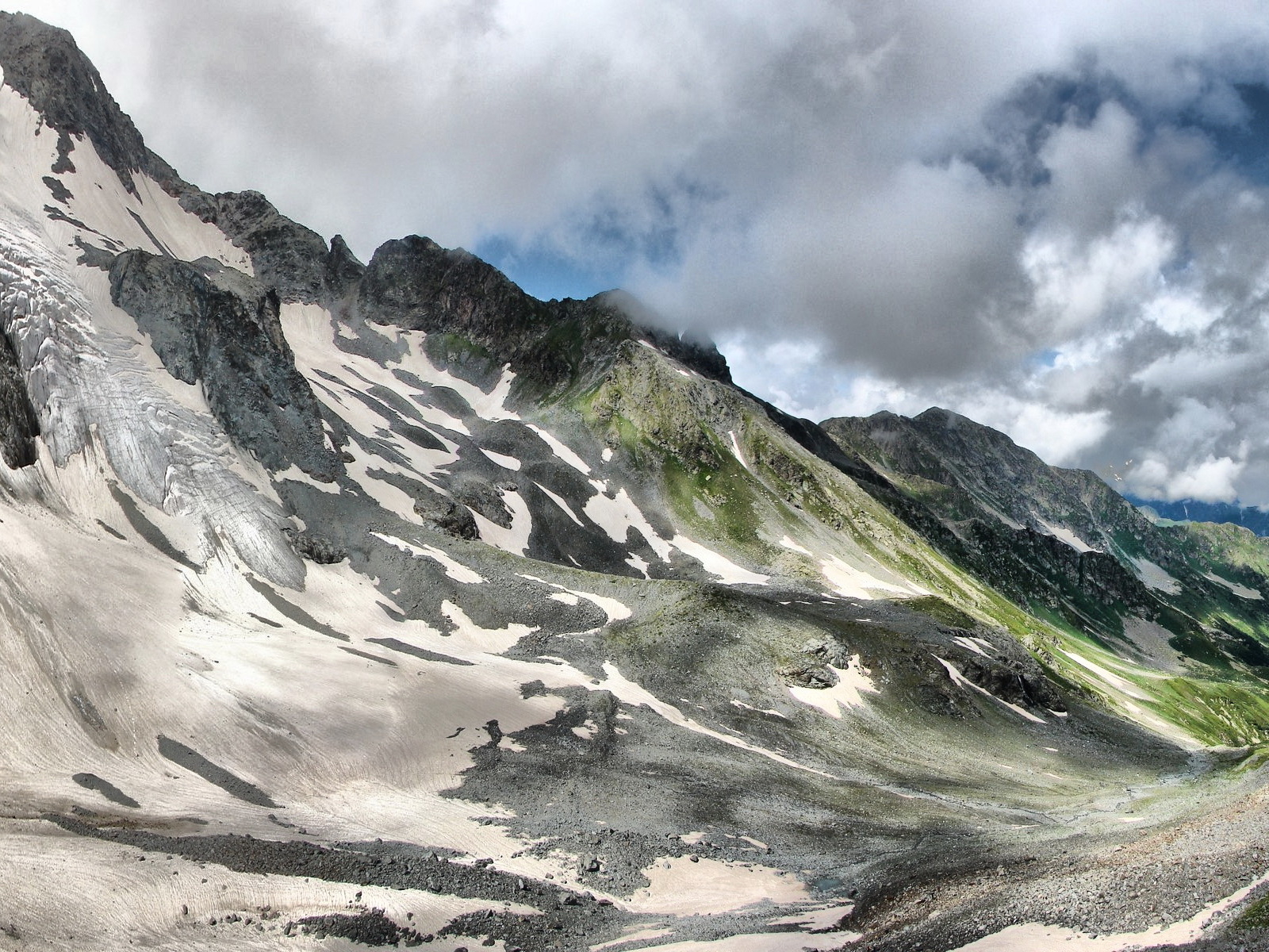 Горный склон