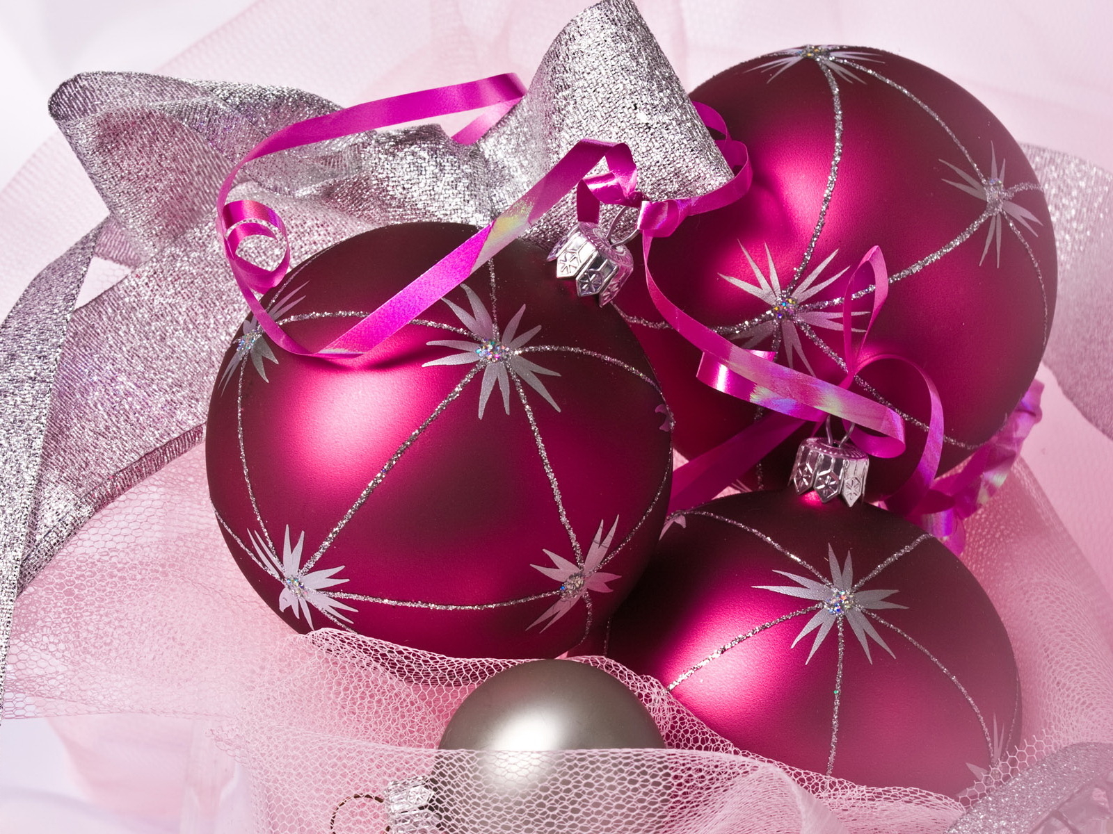 Украшение на елку