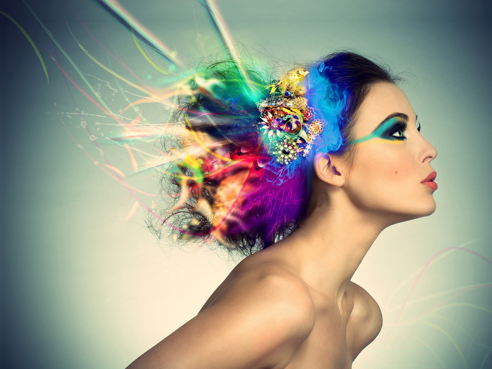 Заколка в волосах