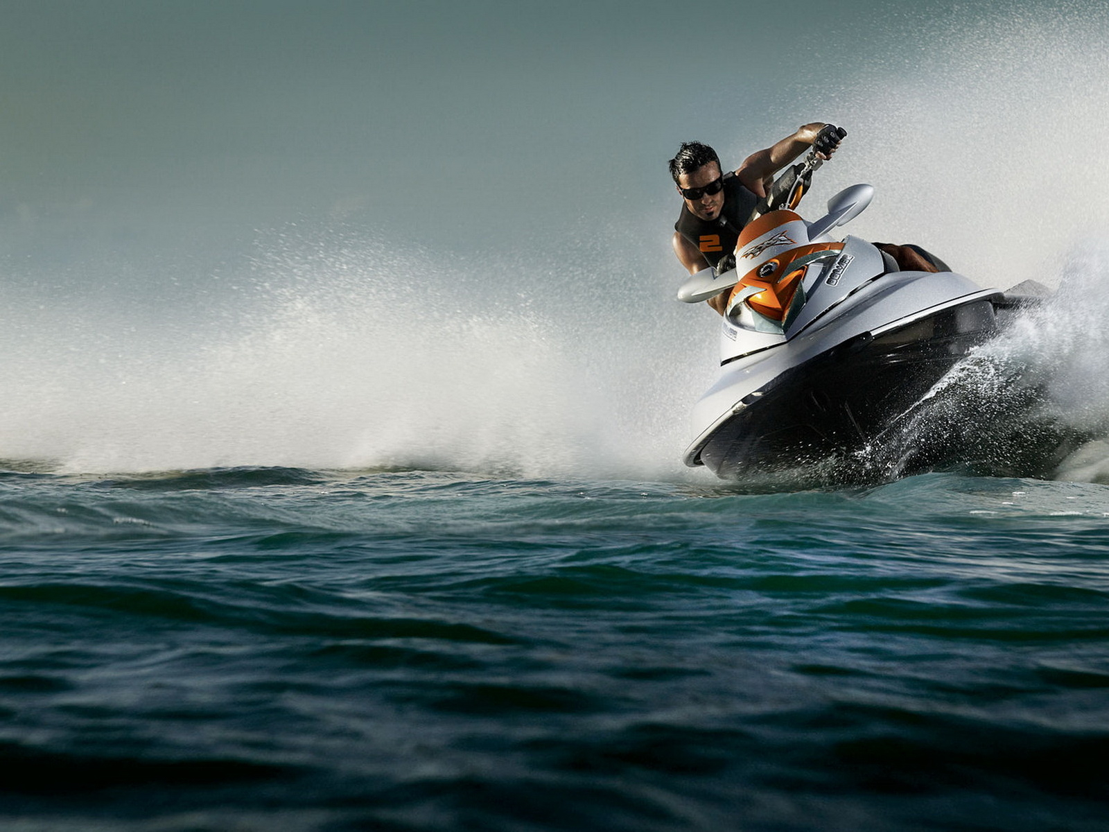 Прогулки на гидроцикле