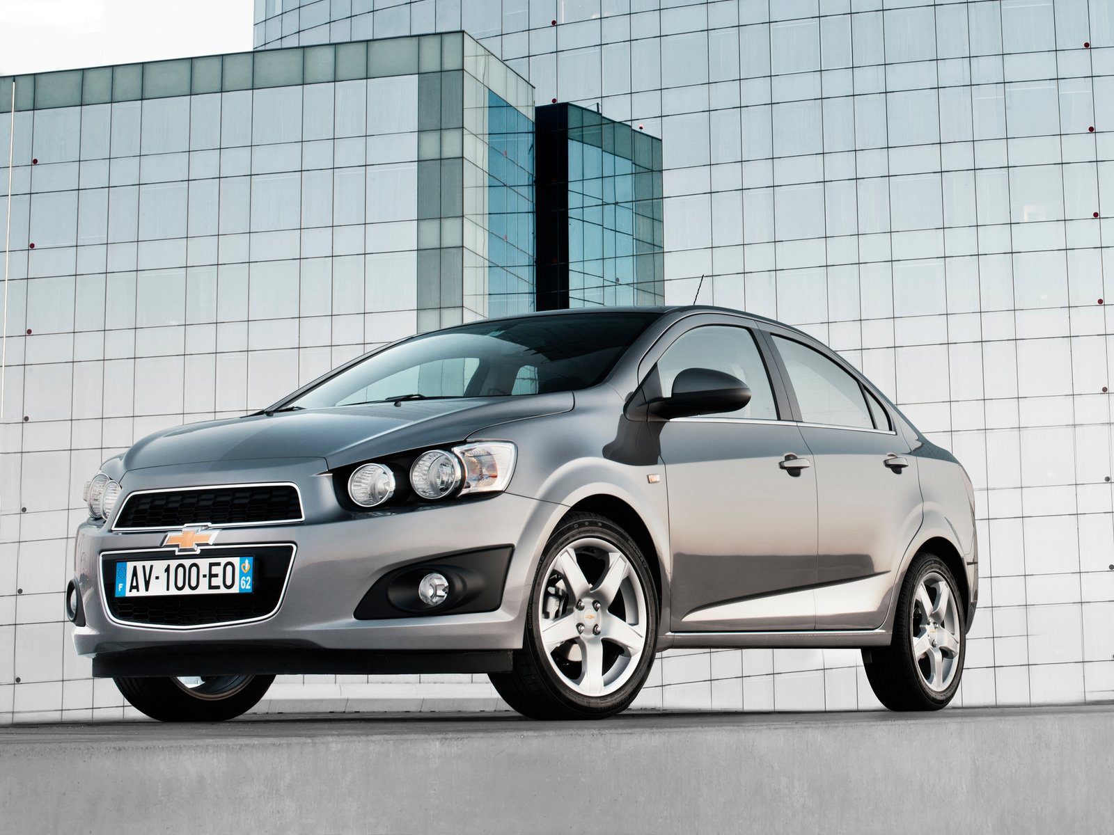 Chevrolet-Aveo Sedan