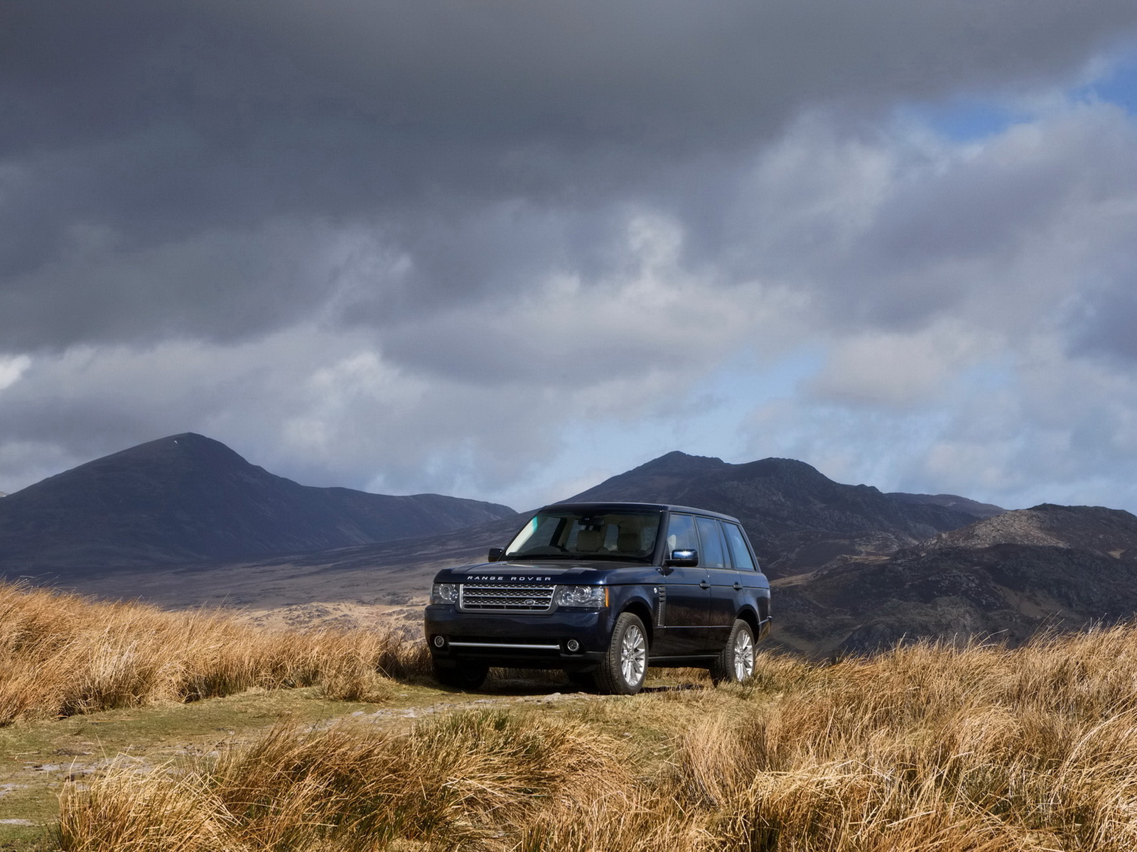 Land-Rover-Range-Rover