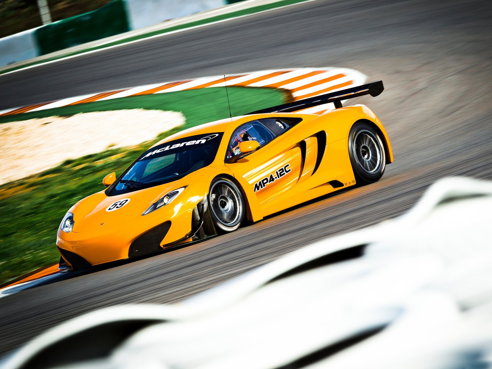 McLaren-MP4-12C GT3