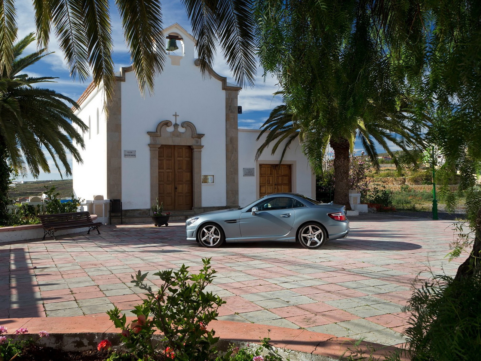 Mercedes-Benz-SLK350 2012